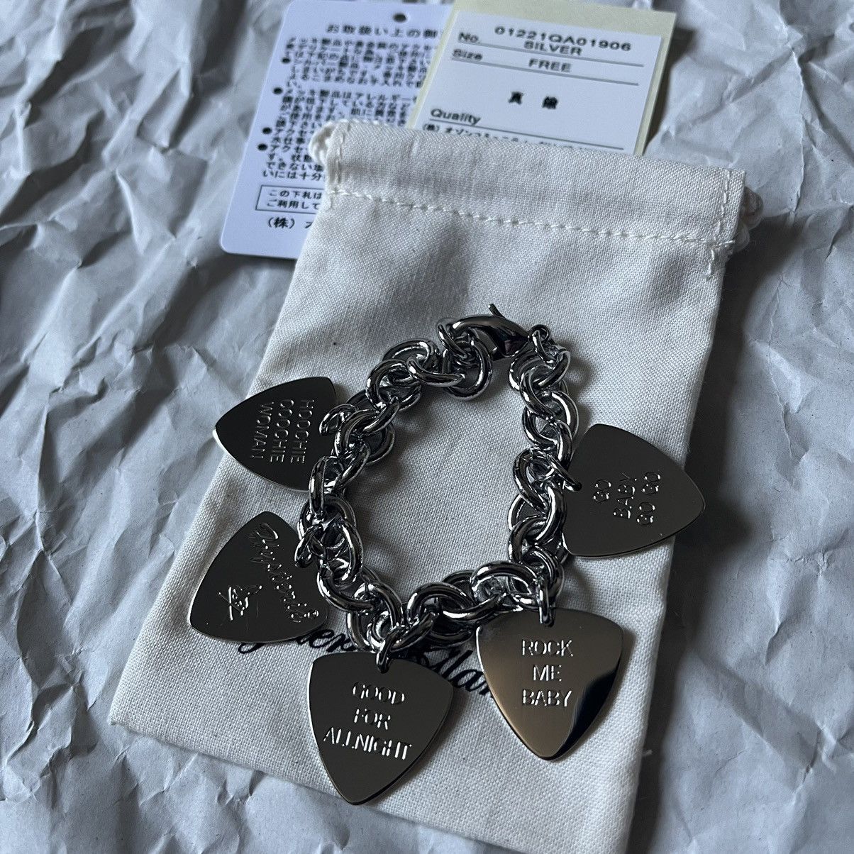 HYSTERIC GLAMOUR WOMAN ON SKULL GUITAR PICK BRACELET stk