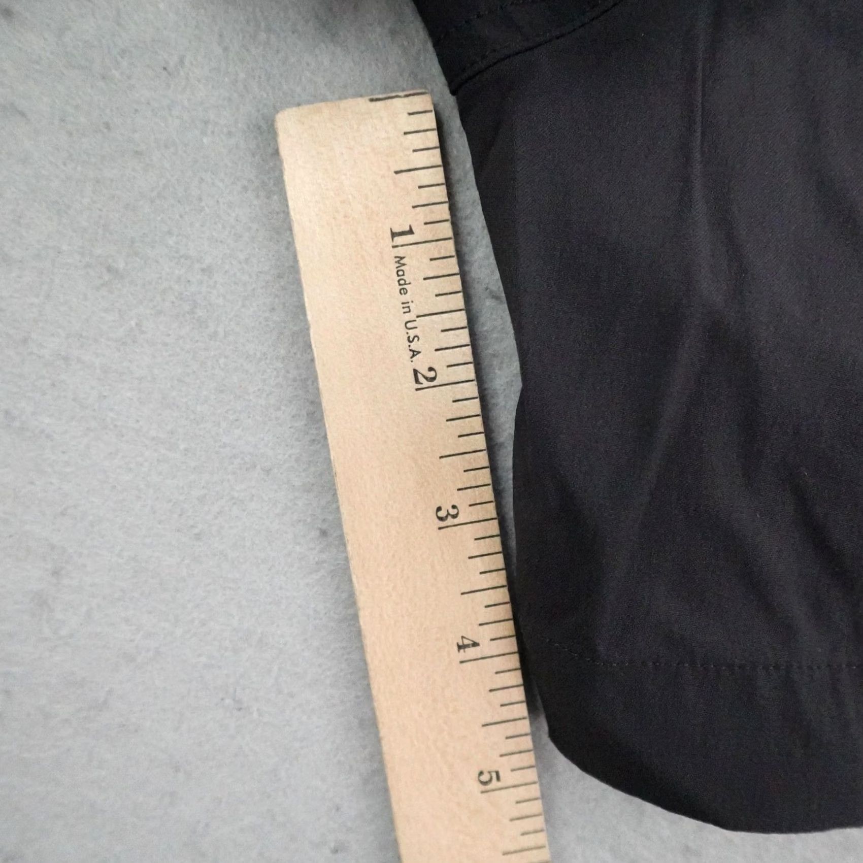 Vintage Stio Shorts Womens 4 Black Chino Lightweight Stretch Hiking Trail Quick Dry Flex Size 27" / US 4 / IT 40 - 7 Thumbnail