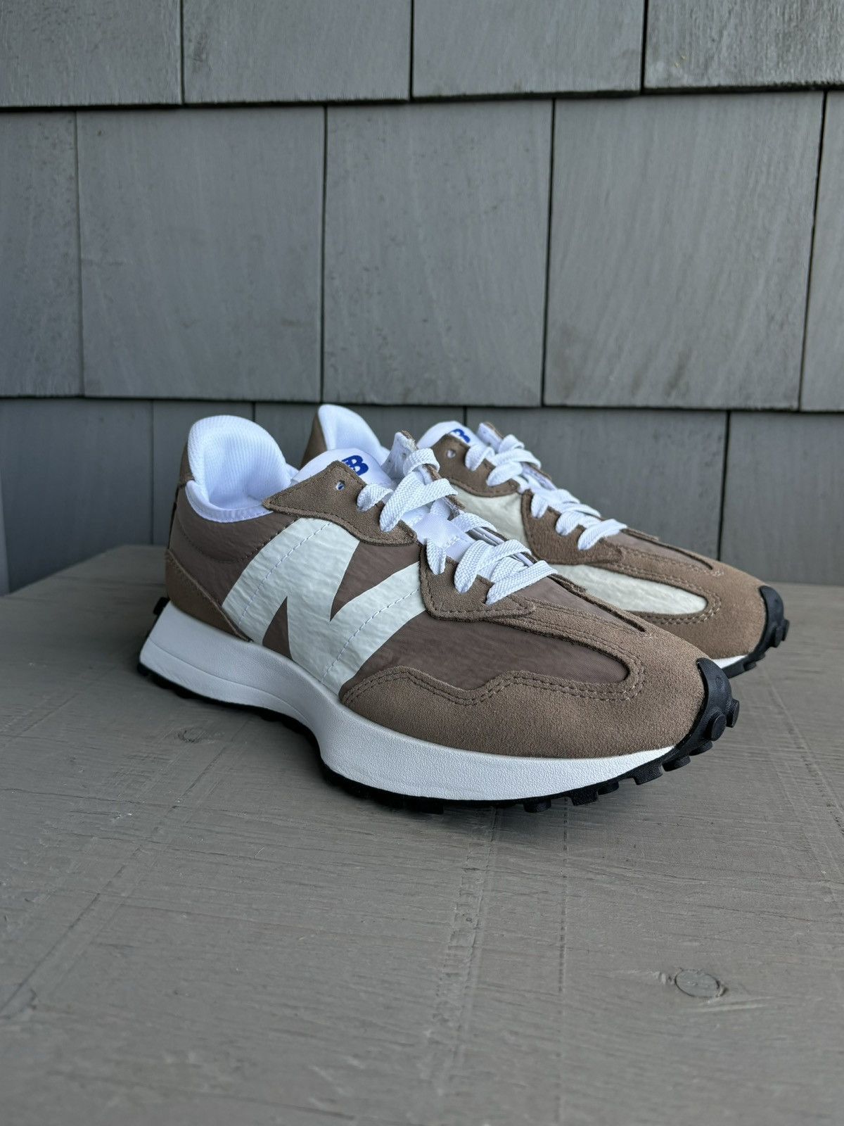 New Balance New Balance 327 Mushroom Moonbeam Sneakers Waffle MS327LK1 7 Size US 7.5 / EU 40-41 - 2 Thumbnail