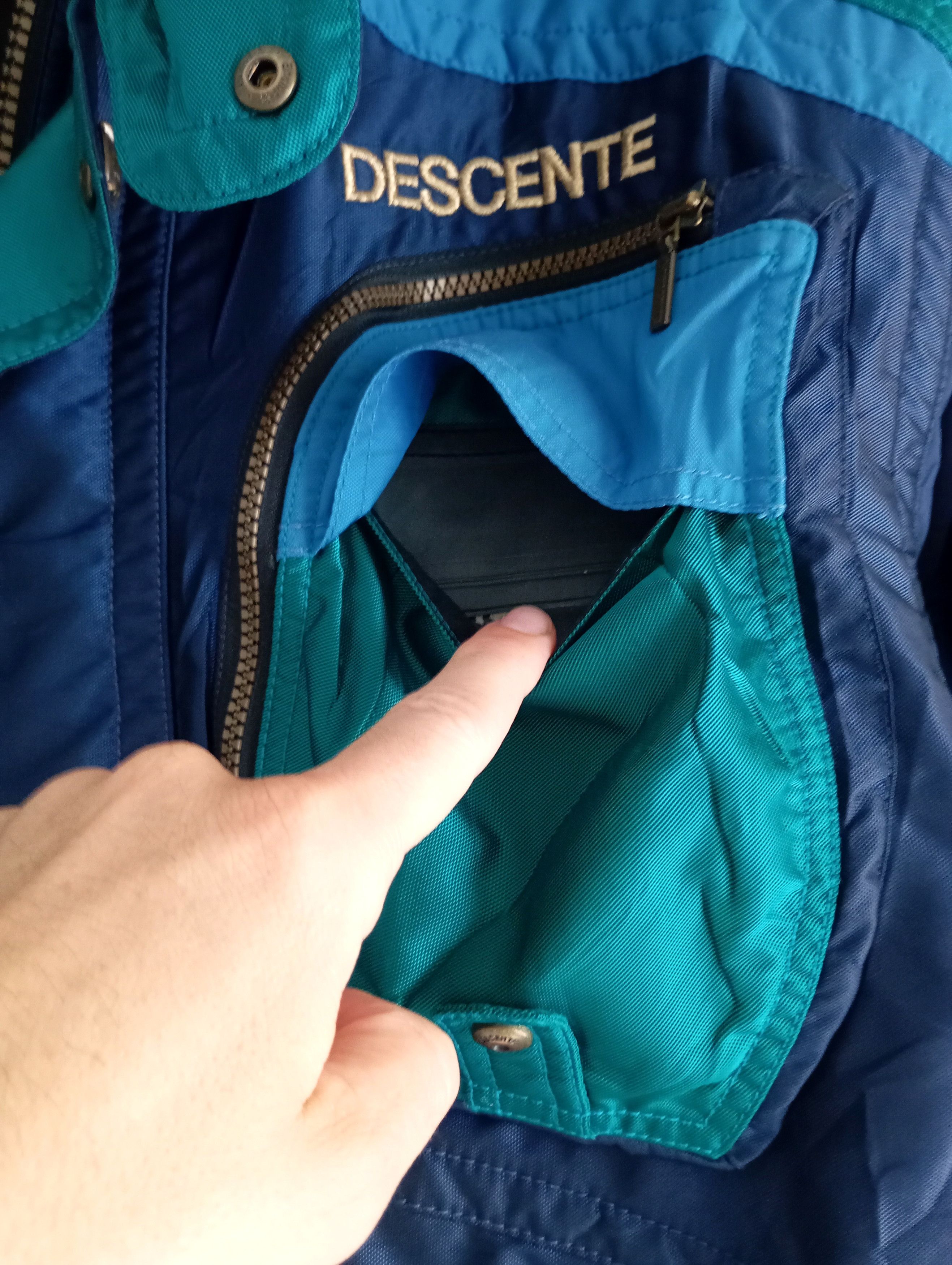 Descente Vintage Descente ski hooded jacket snowboard Size US M / EU 48-50 / 2 - 13 Thumbnail