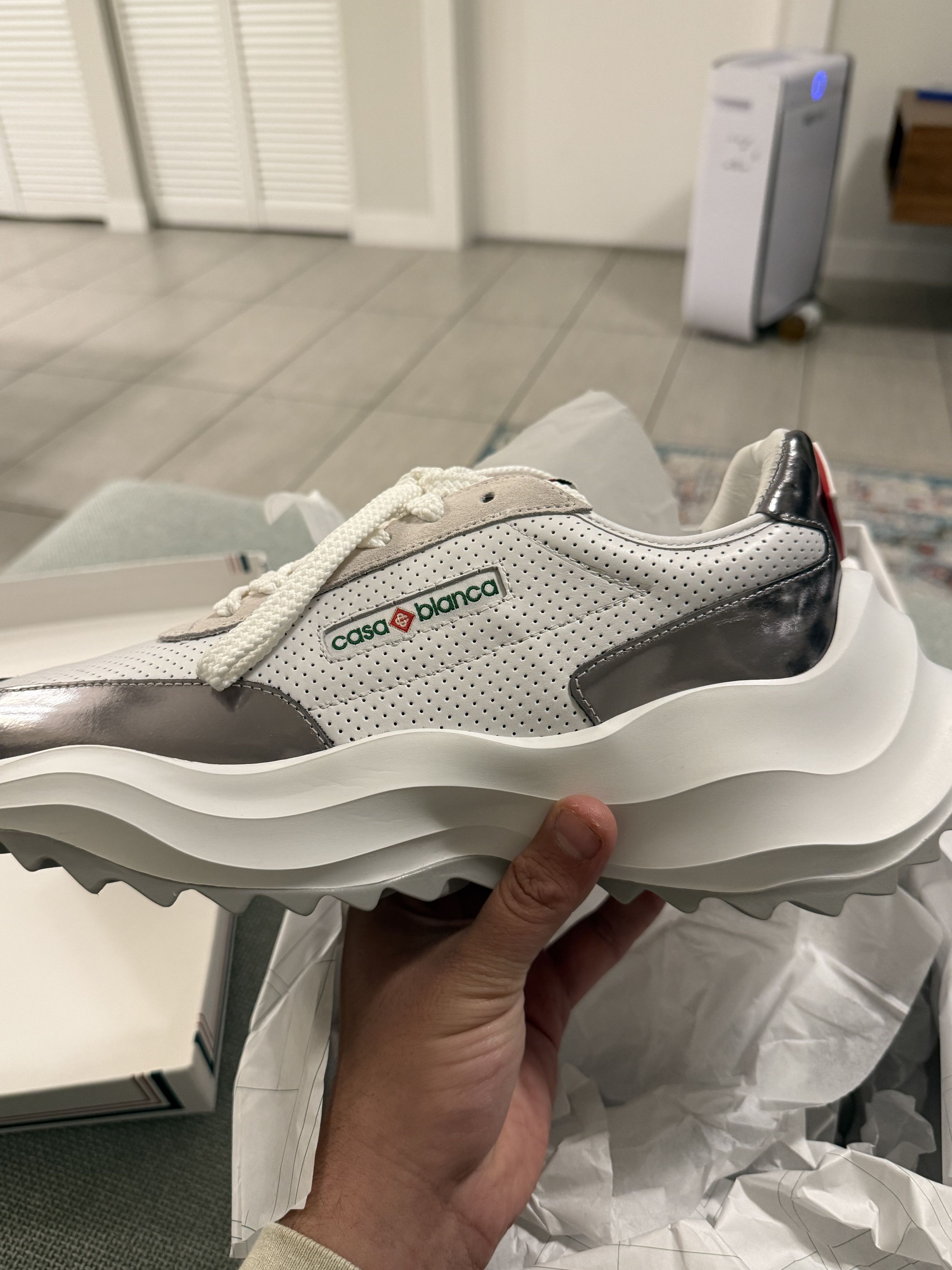 Casablanca *MSG TO OFFER* Casablanca Atlantis White & Chrome Sneaker Size US 8 / EU 41 - 5 Thumbnail