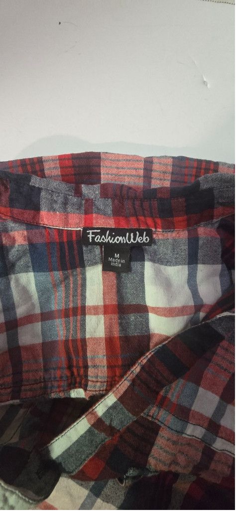 The Unbranded Brand Women's fashion web flannel sleeveless shirt Size M / US 6-8 / IT 42-44 - 3 Thumbnail