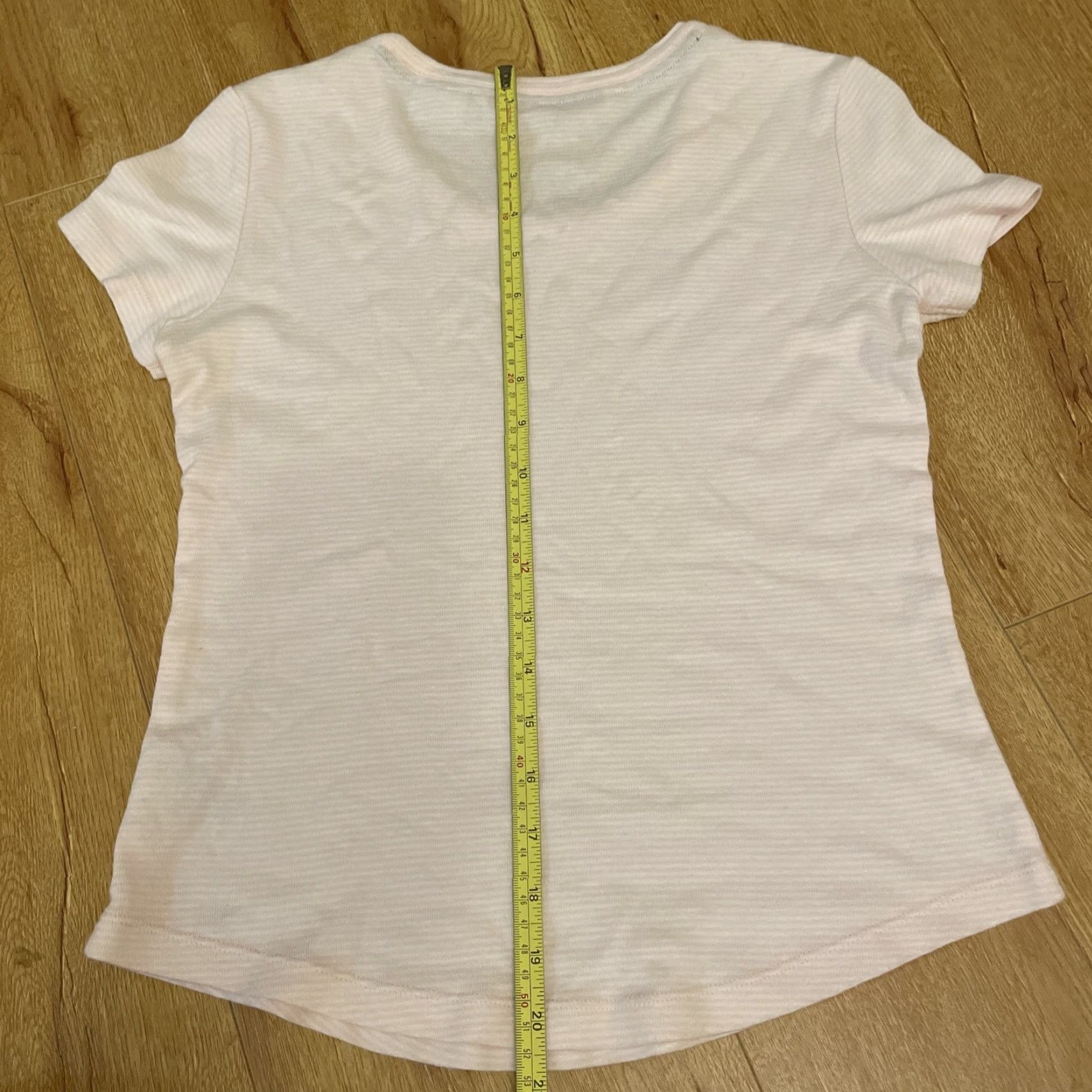 Tommy Hilfiger **Tommy Hilfiger Y2K Pink Striped Embroidered T-Shirt** User: **Vintage Tommy Hilfiger Y2K Pink Striped Embroidered T-Shirt** Size S / US 4 / IT 40 - 6 Thumbnail