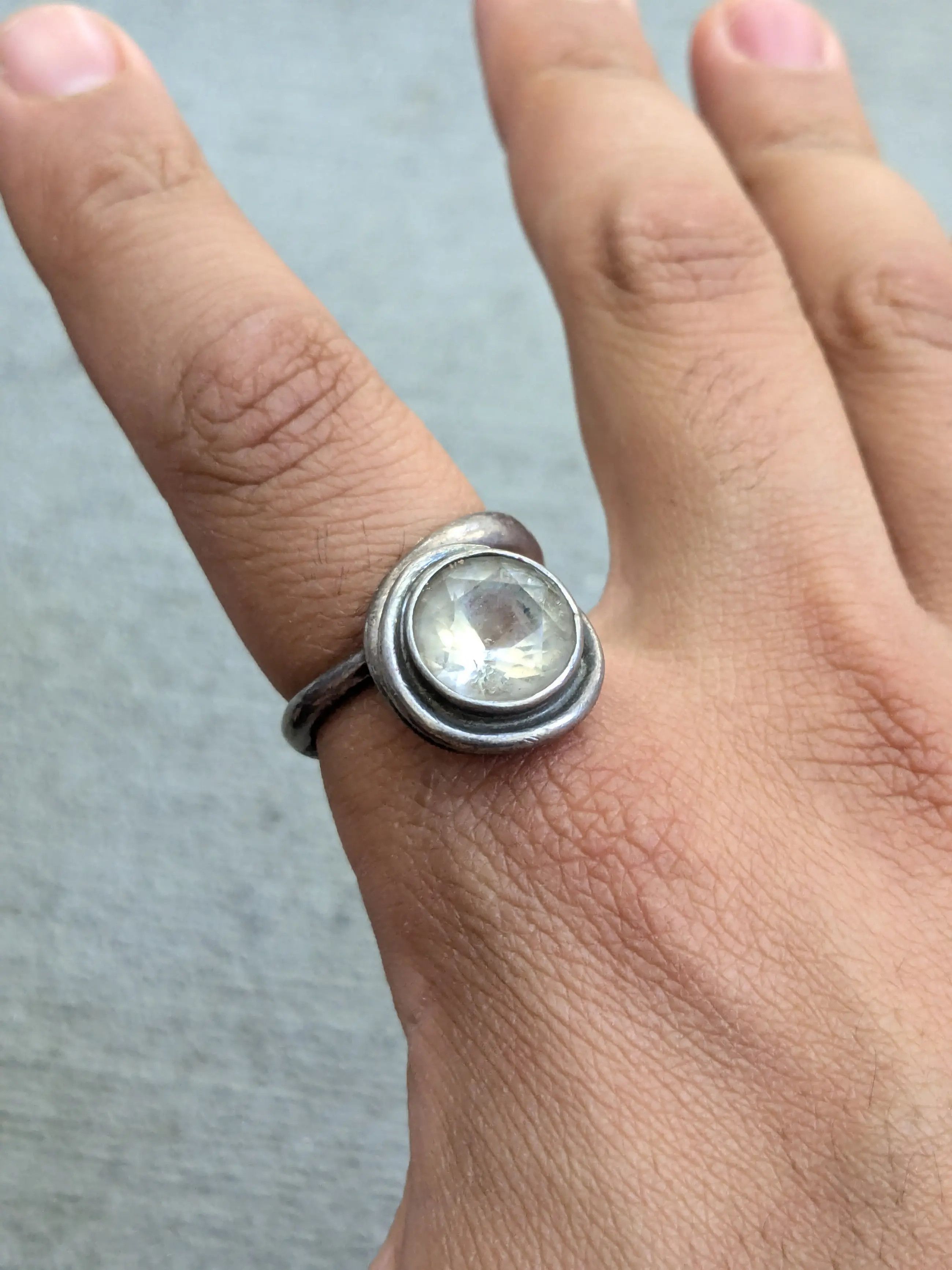 Jewelry Vintage Sterling Silver Ring 11 Glass Round Asymmetrical Size ONE SIZE - 9 Thumbnail
