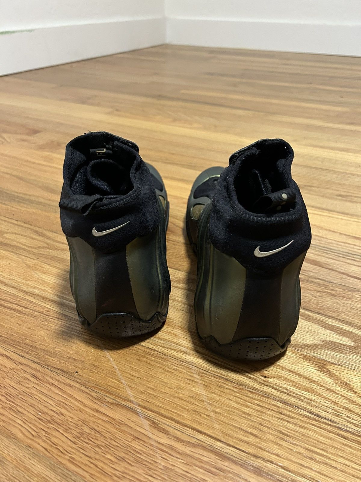 Nike Nike Air Flightposite 1999 Metallic Gold Size 11.5 Size US 11.5 / EU 44-45 - 5 Thumbnail
