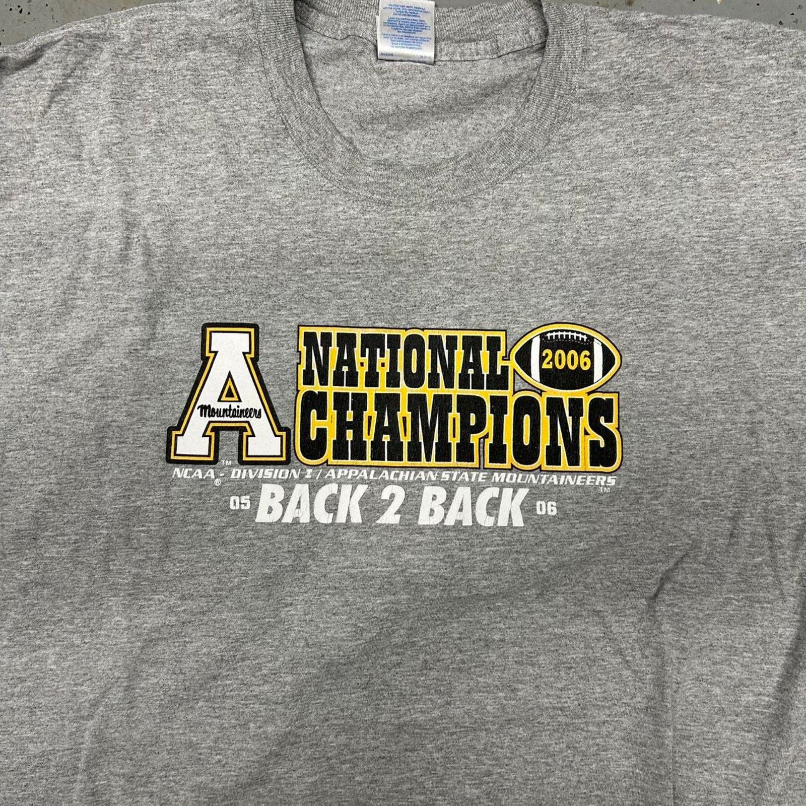 Gildan Y2K long sleeve Appalachian State University football shirt Size US XL / EU 56 / 4 - 2 Thumbnail