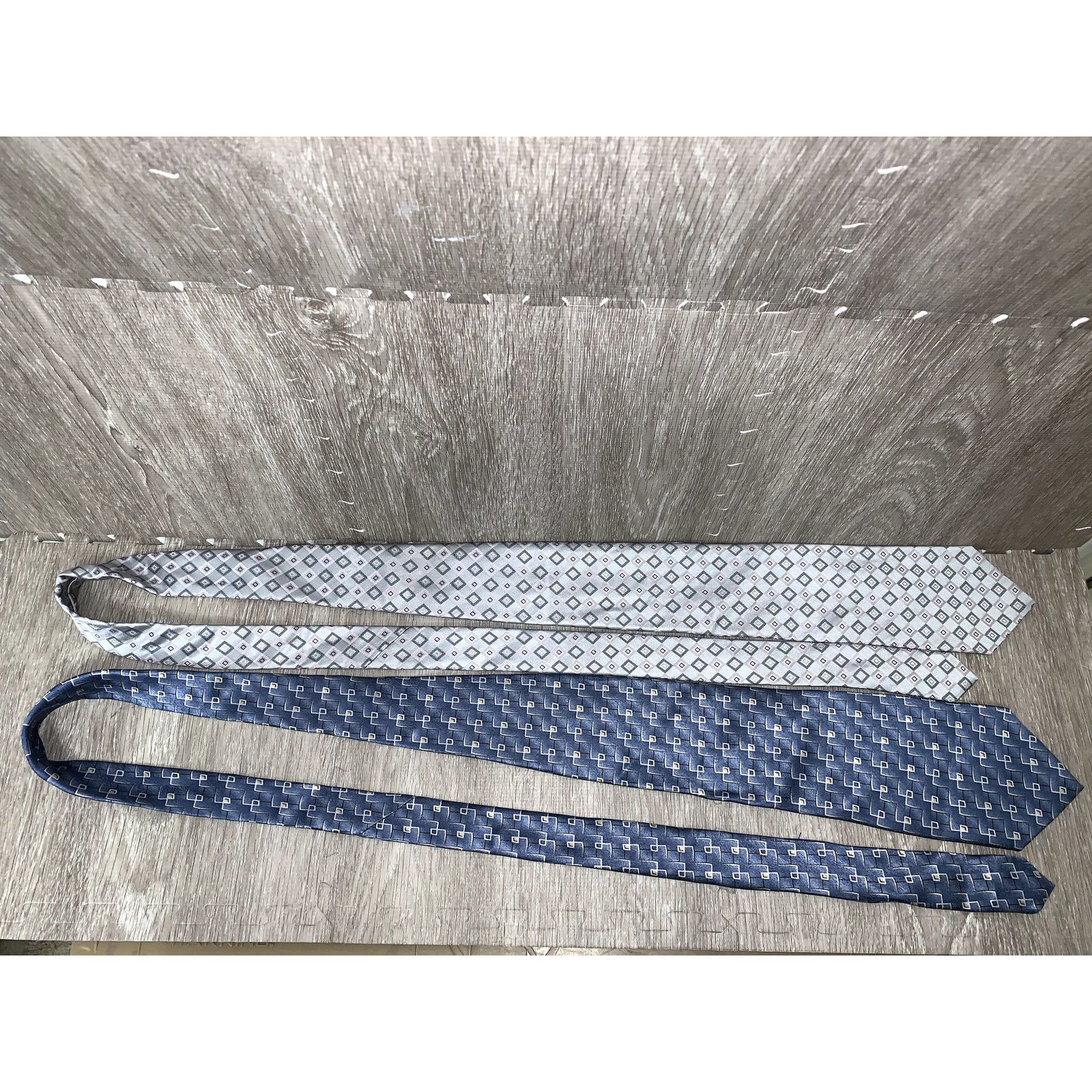 Van Heusen Van Heusen Men's Silk Ties Set of 3 Geometric Designer Size ONE SIZE - 6 Thumbnail