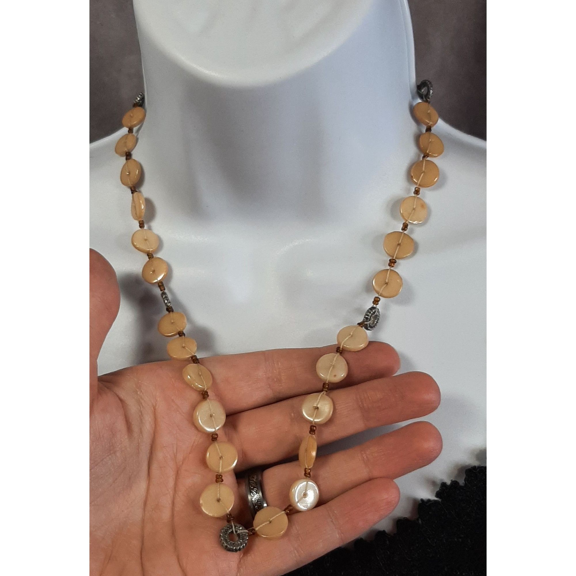 Handmade Handmade Bohemian Beige Disc Beaded Necklace With Silver Ton Size ONE SIZE - 2 Thumbnail