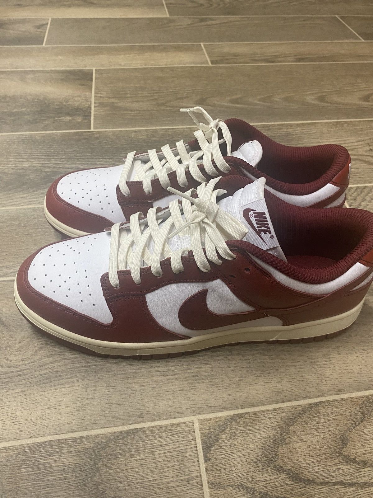 Nike Nike Dunk vintage red Size US 12 / EU 45 - 2 Thumbnail