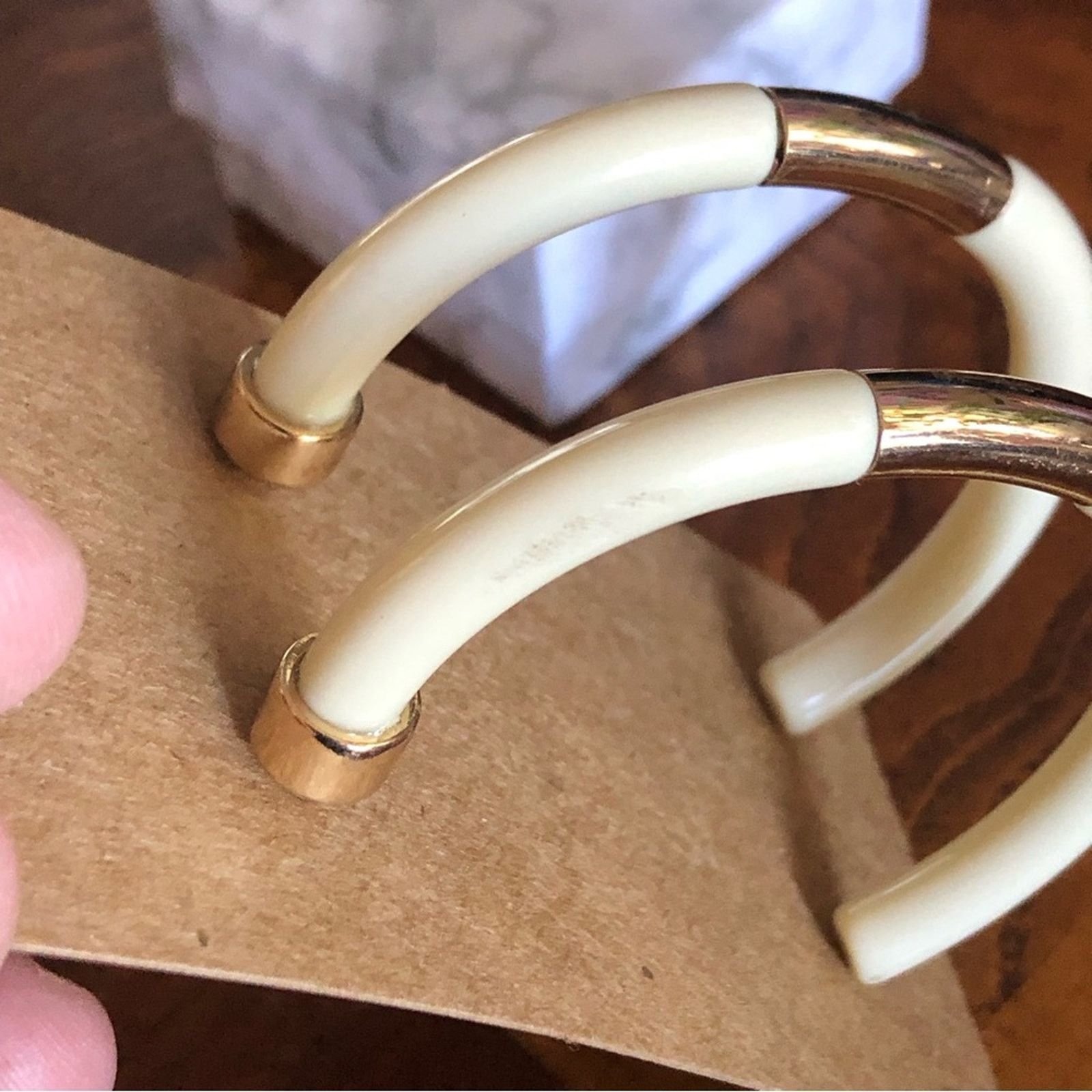 Vintage Vintage 90s cream and gold tone large hoop earrings Size ONE SIZE - 5 Thumbnail