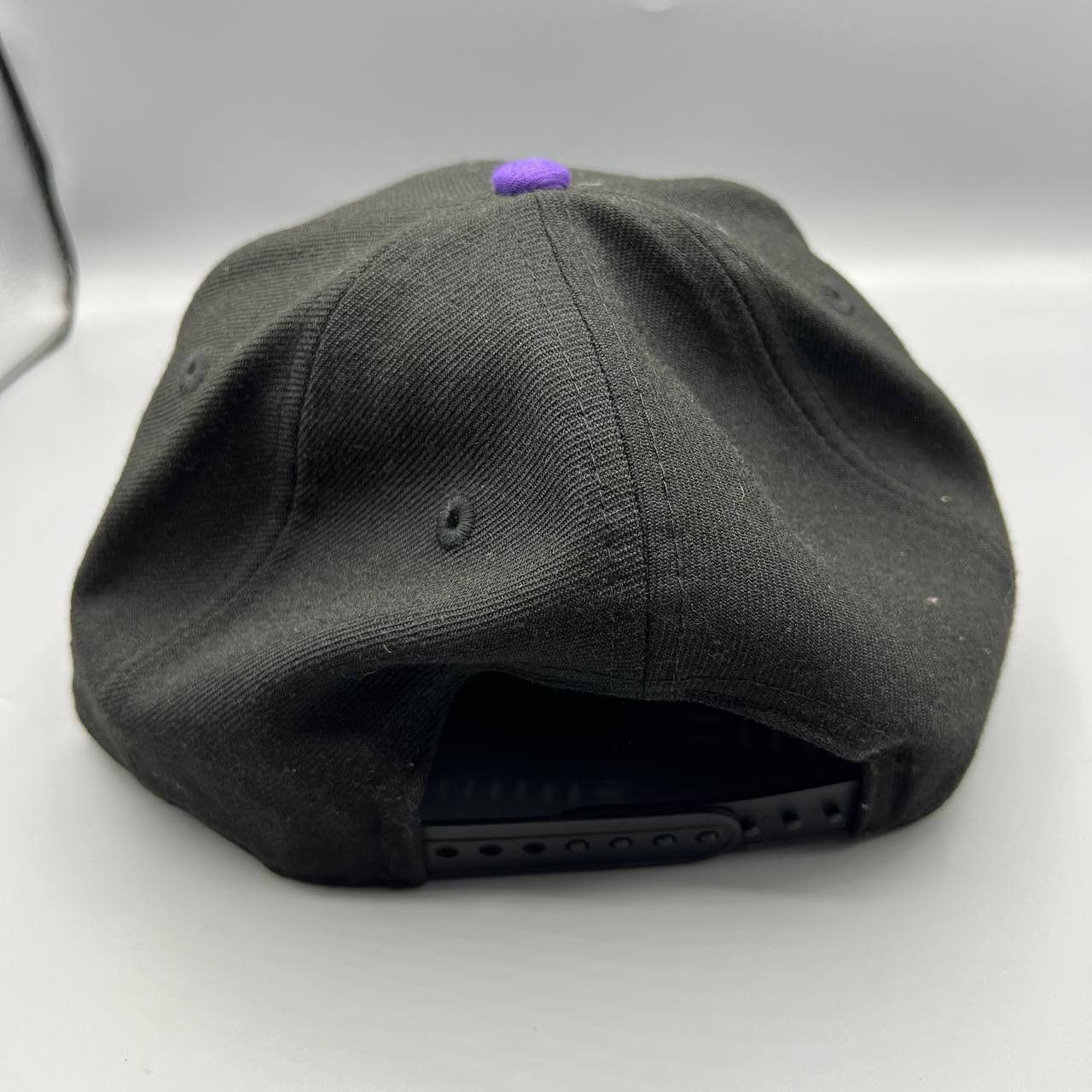 New Era Los Angeles LA Lakers Hat Men Black Purple NBA Snap Back Cap Size ONE SIZE - 4 Thumbnail