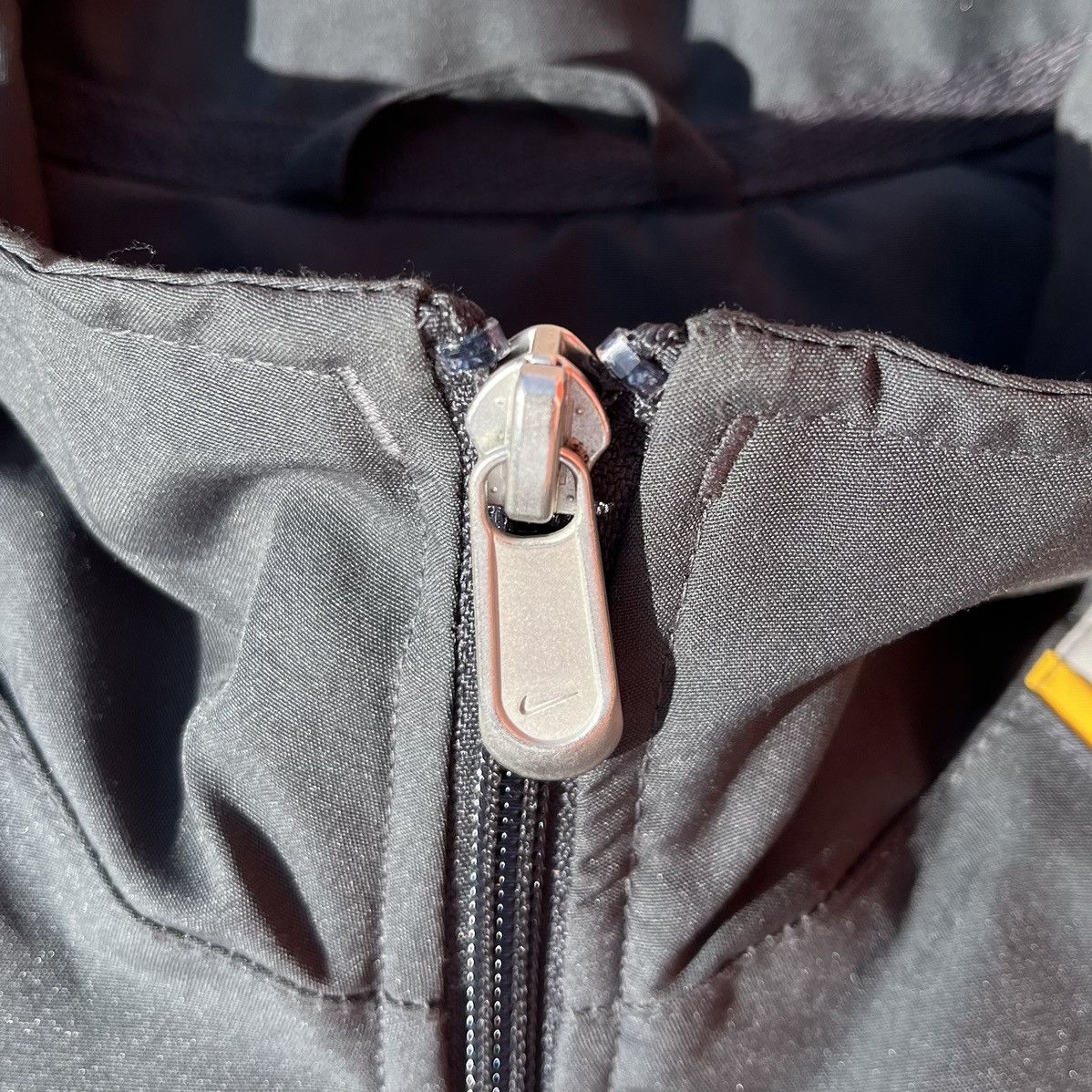 Nike × Vintage 2000s Nike Grey Track Jacket Windbreaker Size US M / EU 48-50 / 2 - 3 Thumbnail