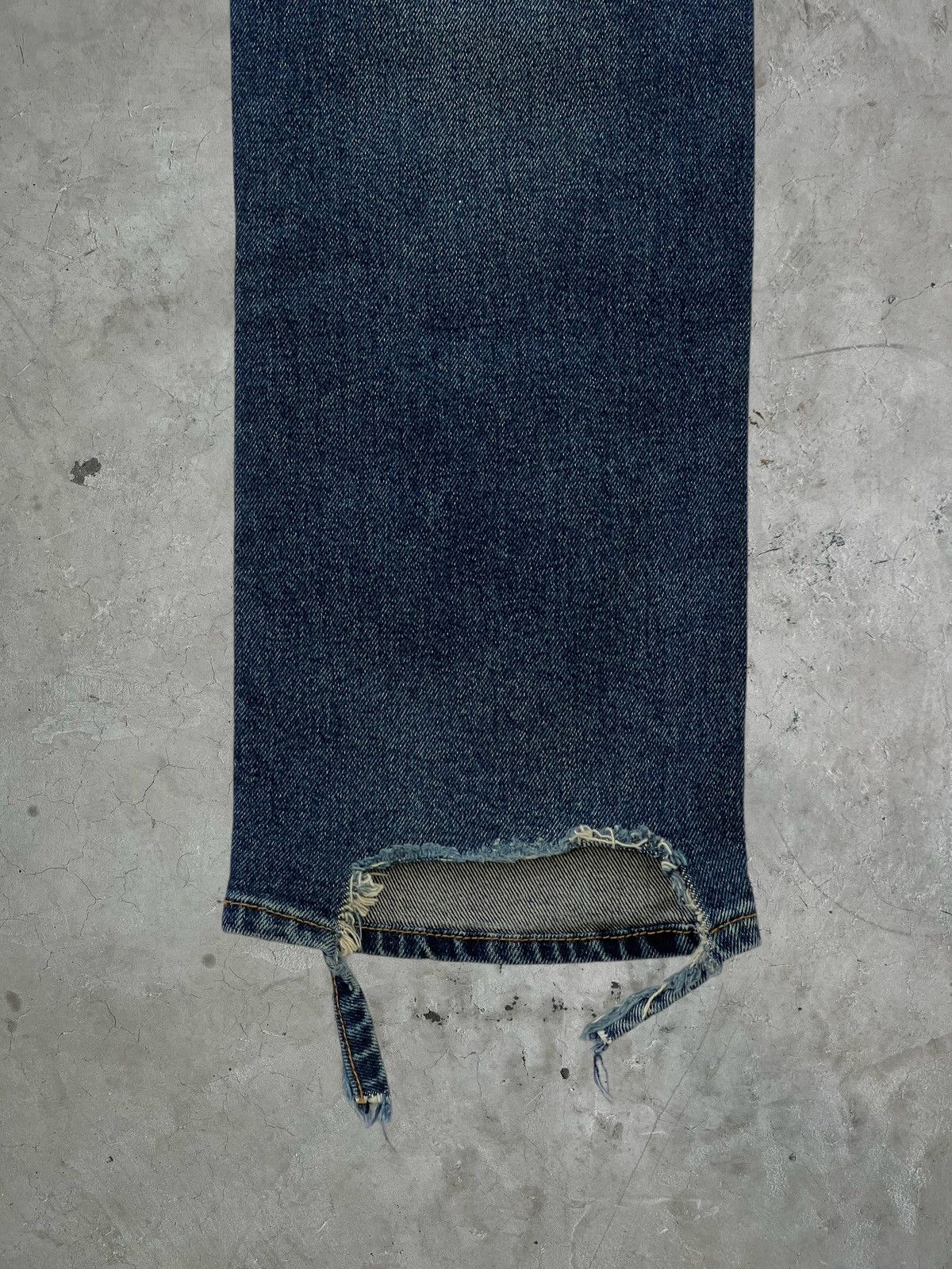 Balenciaga Balenciaga Distressed Jeans Size US 31 - 8 Thumbnail