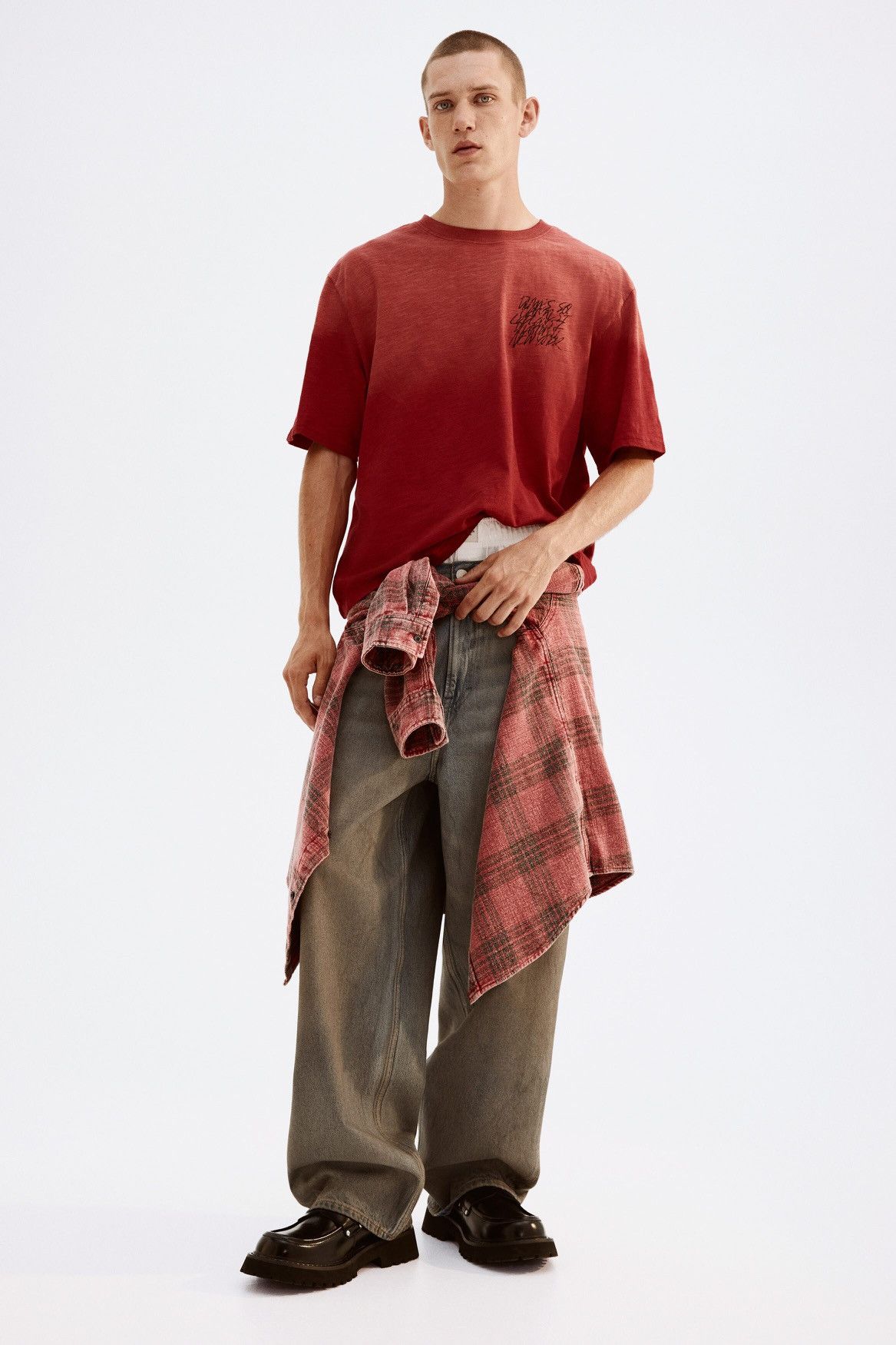 H&M Oversized Fit T-shirt Size US M / EU 48-50 / 2 - 3 Thumbnail