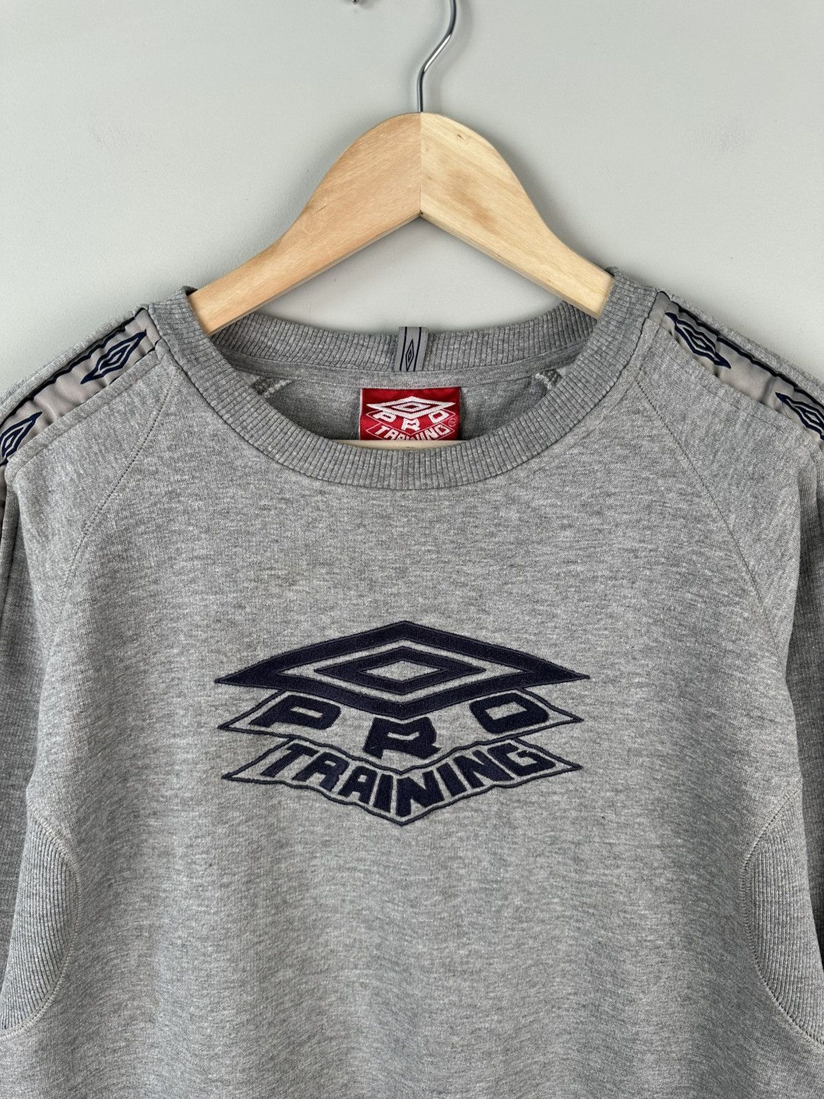 Umbro × Vintage Vintage Y2k Umbro Pro Training Sweatshirt Oversized Size US S / EU 44-46 / 1 - 2 Thumbnail