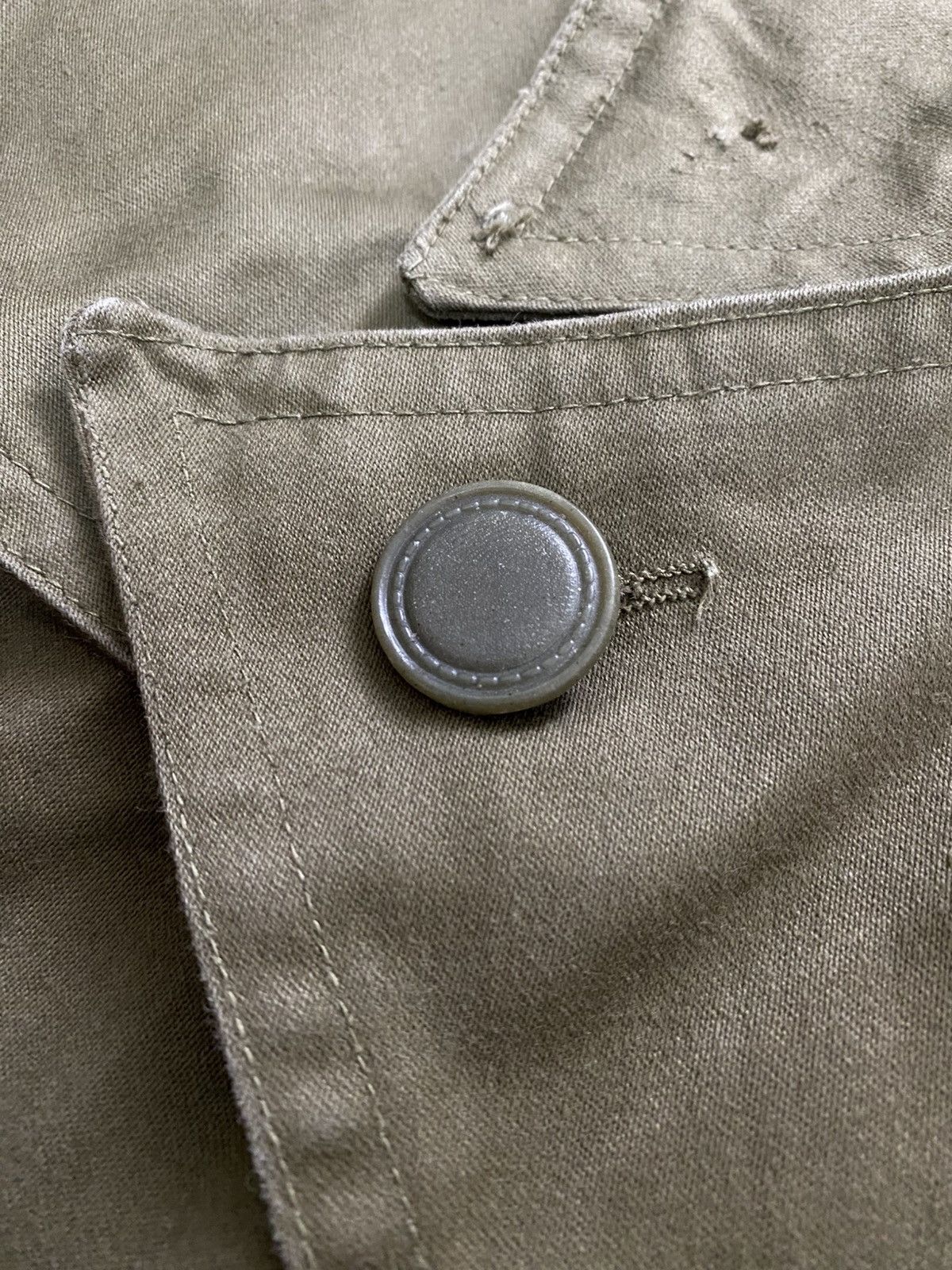 Vintage Vintage 1977 Spanish Army military Trench Coat Olive green Size US L / EU 52-54 / 3 - 7 Thumbnail