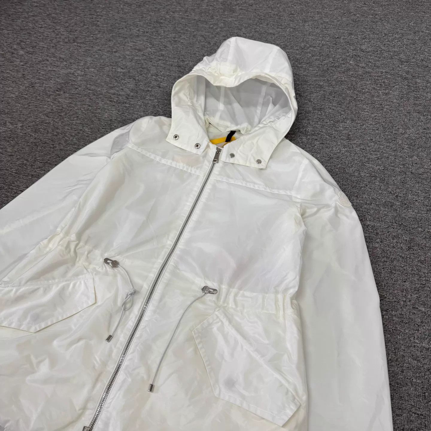 Moncler Moncler Baaba Waisted Arm Logo Mid-Length Hooded Coat 1 99 Size S / US 4 / IT 40 - 4 Thumbnail