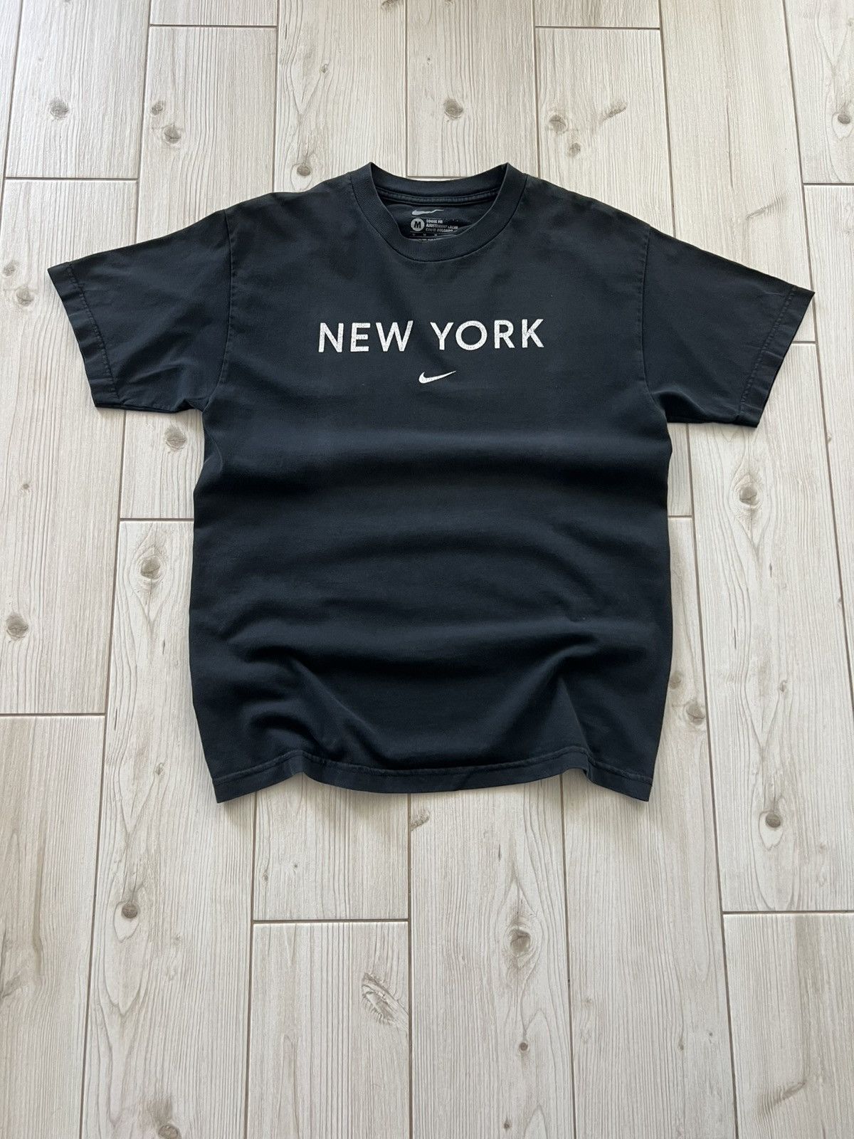 Nike Nike New York Center Check Tee Vintage Faded Size US M / EU 48-50 / 2 - 9 Thumbnail