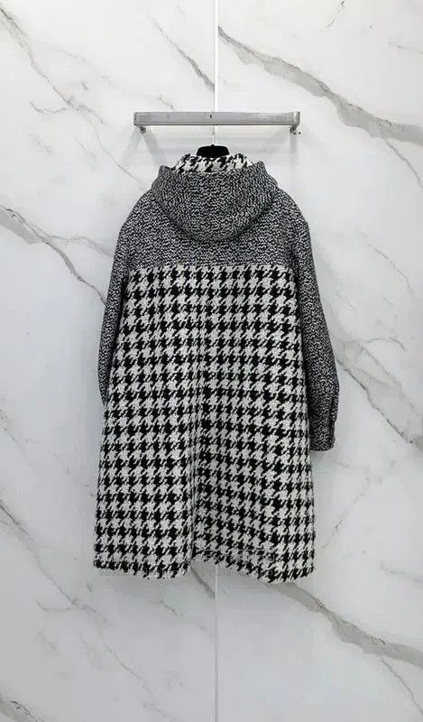 Chanel Chanel Gray Wool Blend Mid-Length Coat . Size S / US 4 / IT 40 - 1 Thumbnail