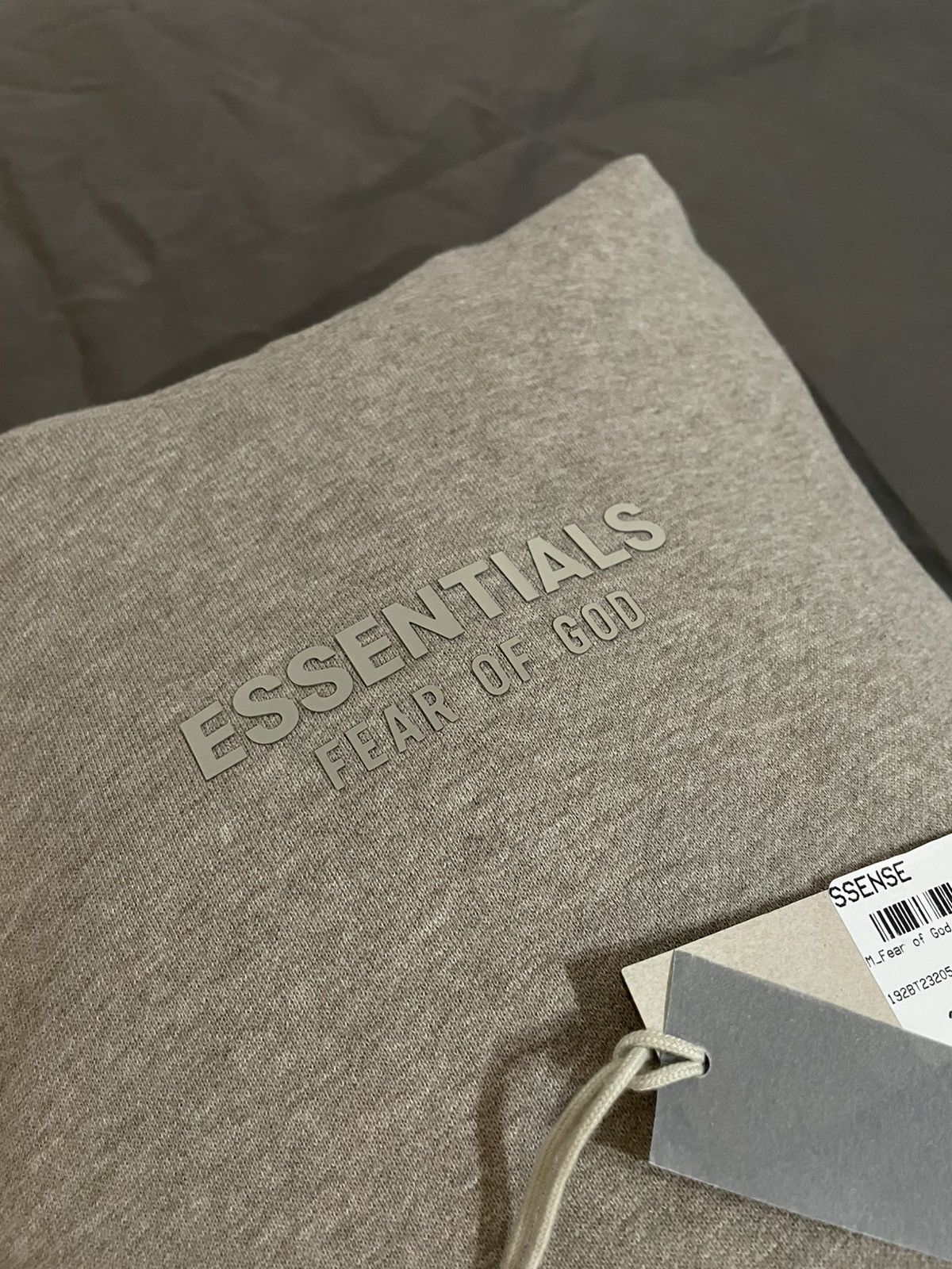 Essentials × Fear of God Fear of god essentials hoodie M NEW W BAG Size US M / EU 48-50 / 2 - 1 Thumbnail