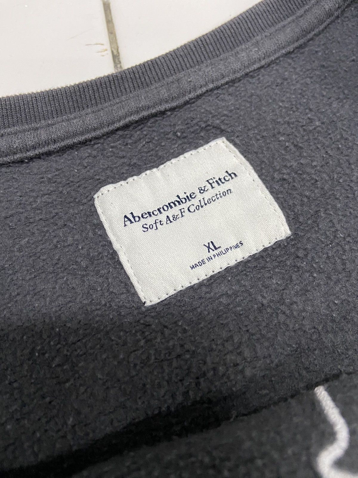 Abercrombie & Fitch ABERCROMBIE & FITCH SPELLOUT SWEATSHIRT Size US L / EU 52-54 / 3 - 8 Thumbnail