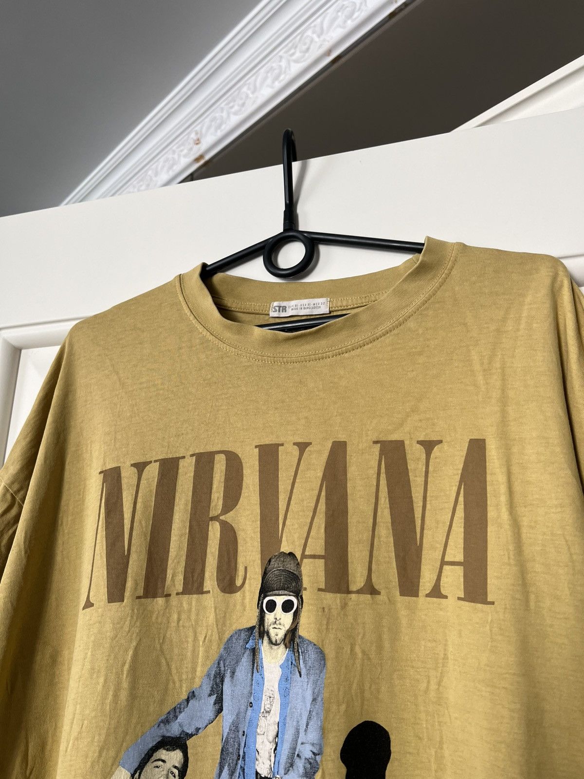 Nirvana Nirvana Band Tee Kurt Kurt Cobain T-Shirt Size US XL / EU 56 / 4 - 4 Thumbnail