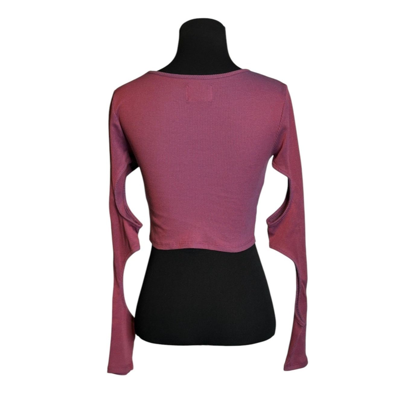 Bdg BDG Red Wine Crop Long Sleeve Ribbed Cutout Top size Small Size S / US 4 / IT 40 - 2 Thumbnail