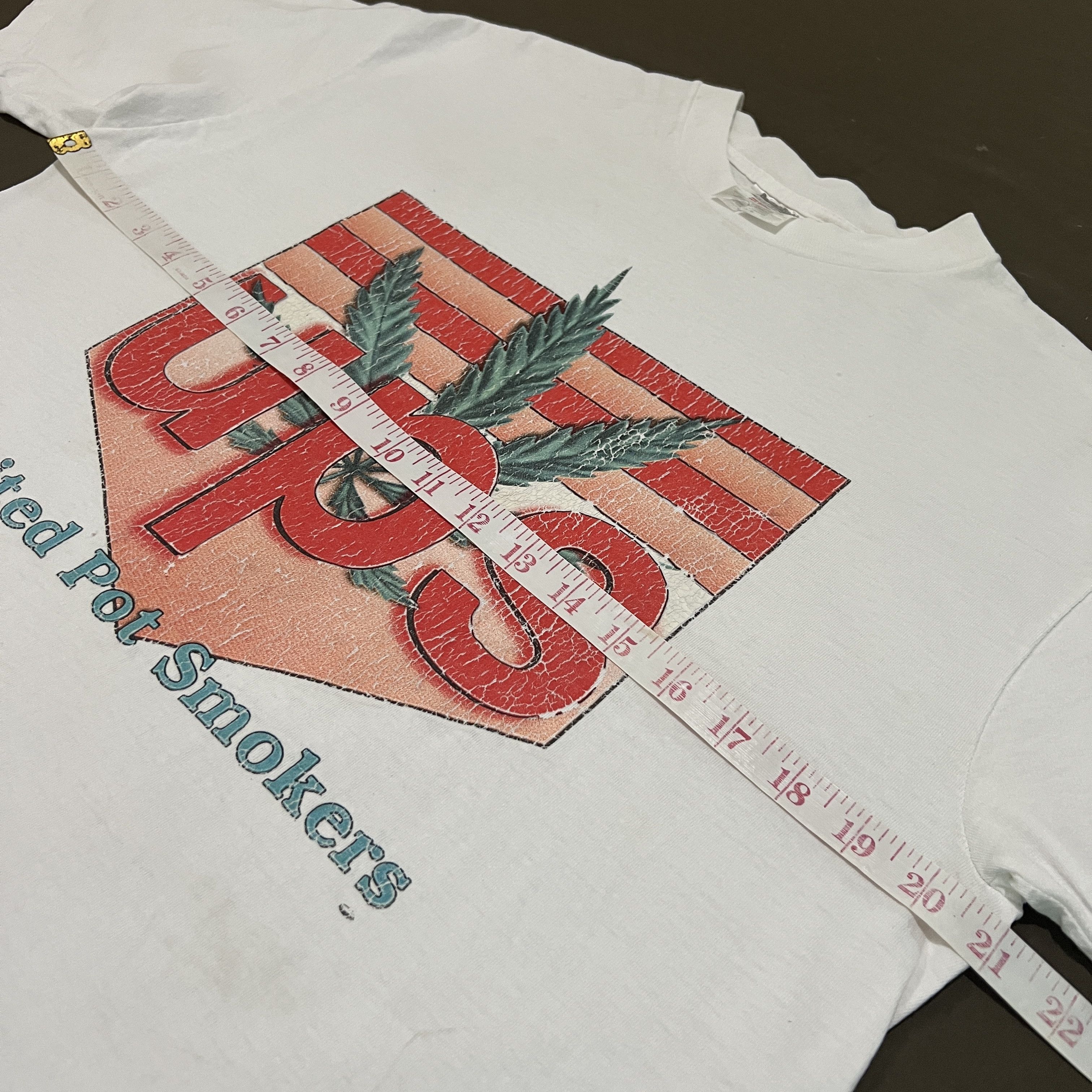Vintage Vintage 90s UPS United Pot Smokers Tee Weed Marijuana Size US L / EU 52-54 / 3 - 13 Thumbnail