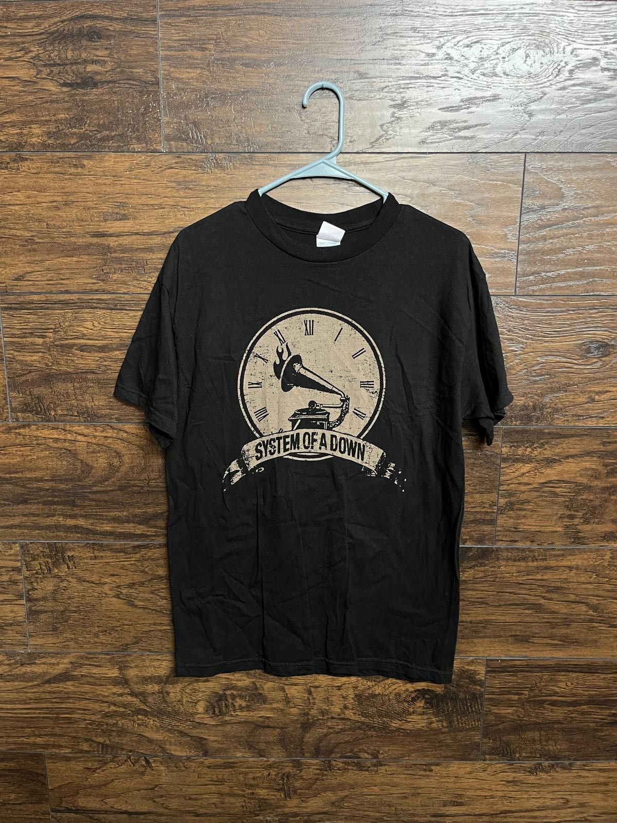 Designer Vtg Systemof a Down T-shirt - SOAD Toxicity Record Player -M Size US M / EU 48-50 / 2 - 1 Thumbnail