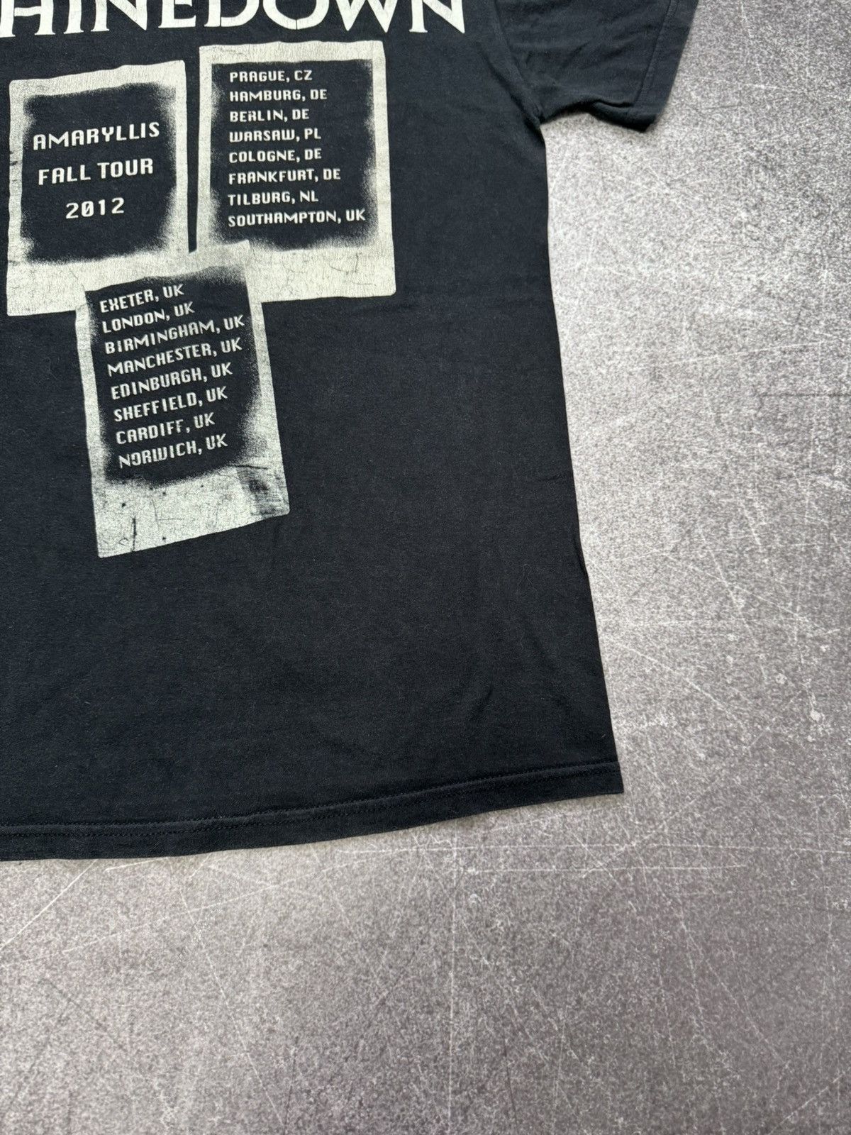 Band Tees Crazy Vintage Shinedown Rock Band Tour Faded Black Tee Size US S / EU 44-46 / 1 - 10 Thumbnail