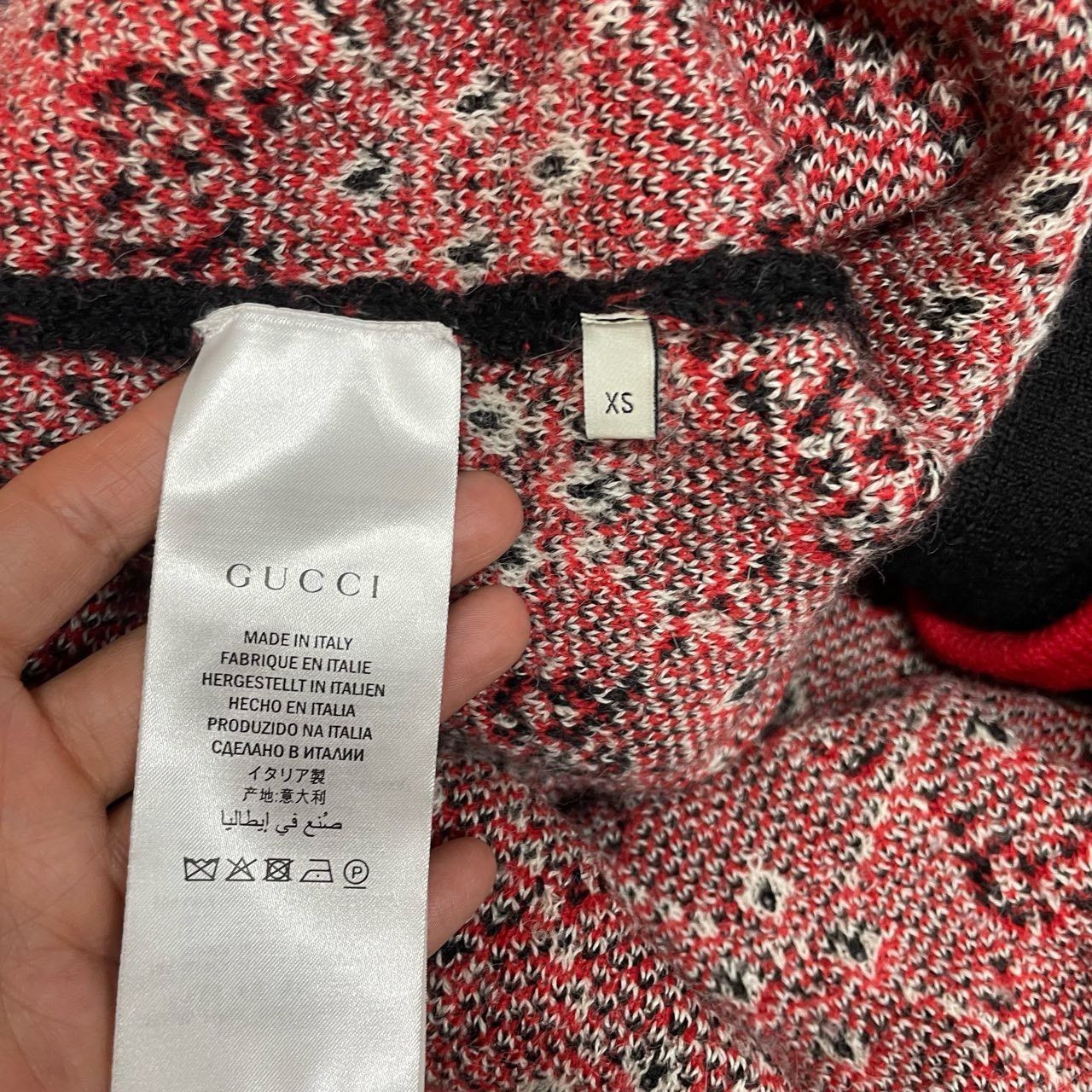 Gucci Gucci Black and red full-print vintage cardigan sweater 250 Size US XS / EU 42 / 0 - 4 Thumbnail
