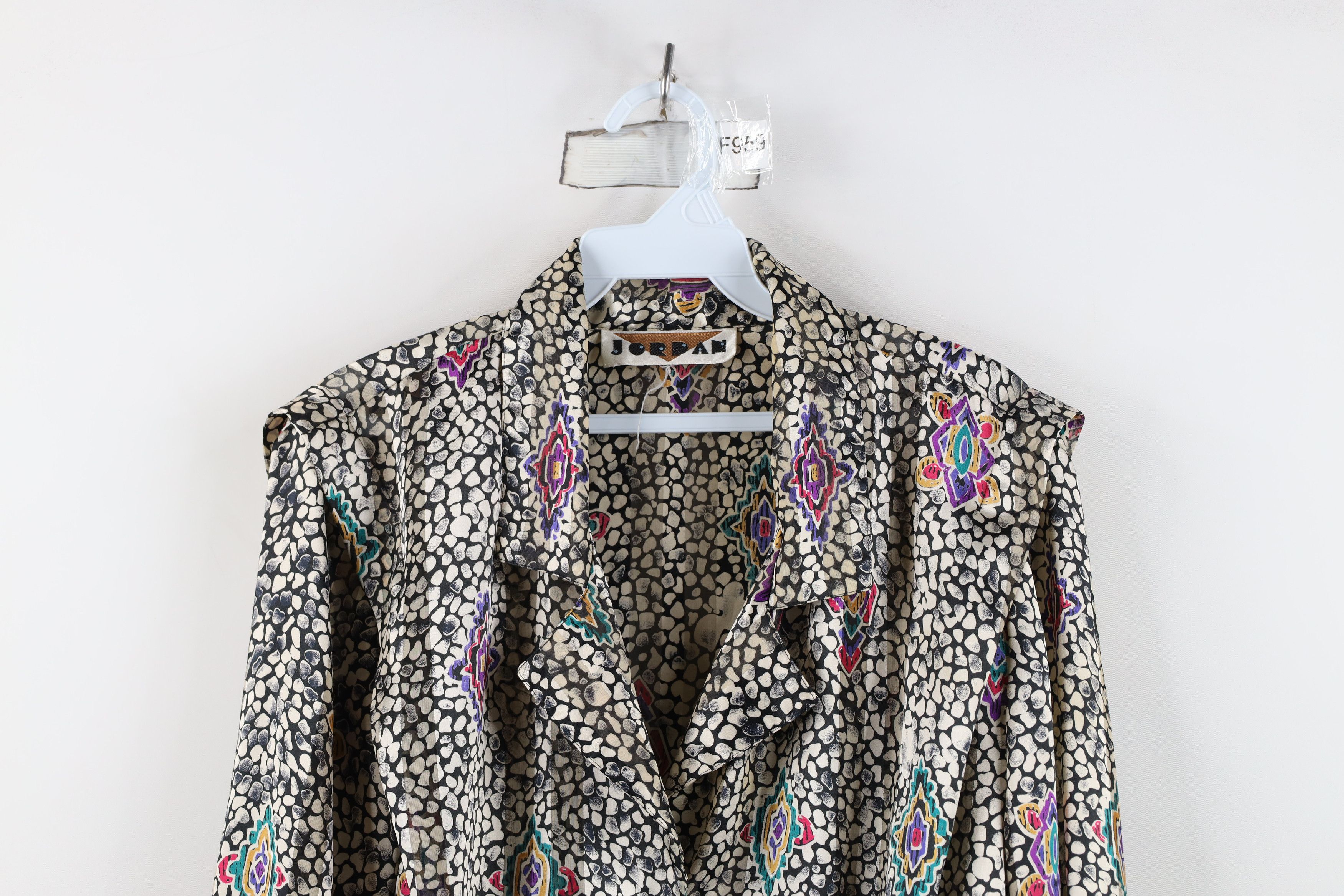 Vintage Vintage 90s Streetwear Rainbow Geometric Silky Button Shirt Size M / US 6-8 / IT 42-44 - 2 Thumbnail