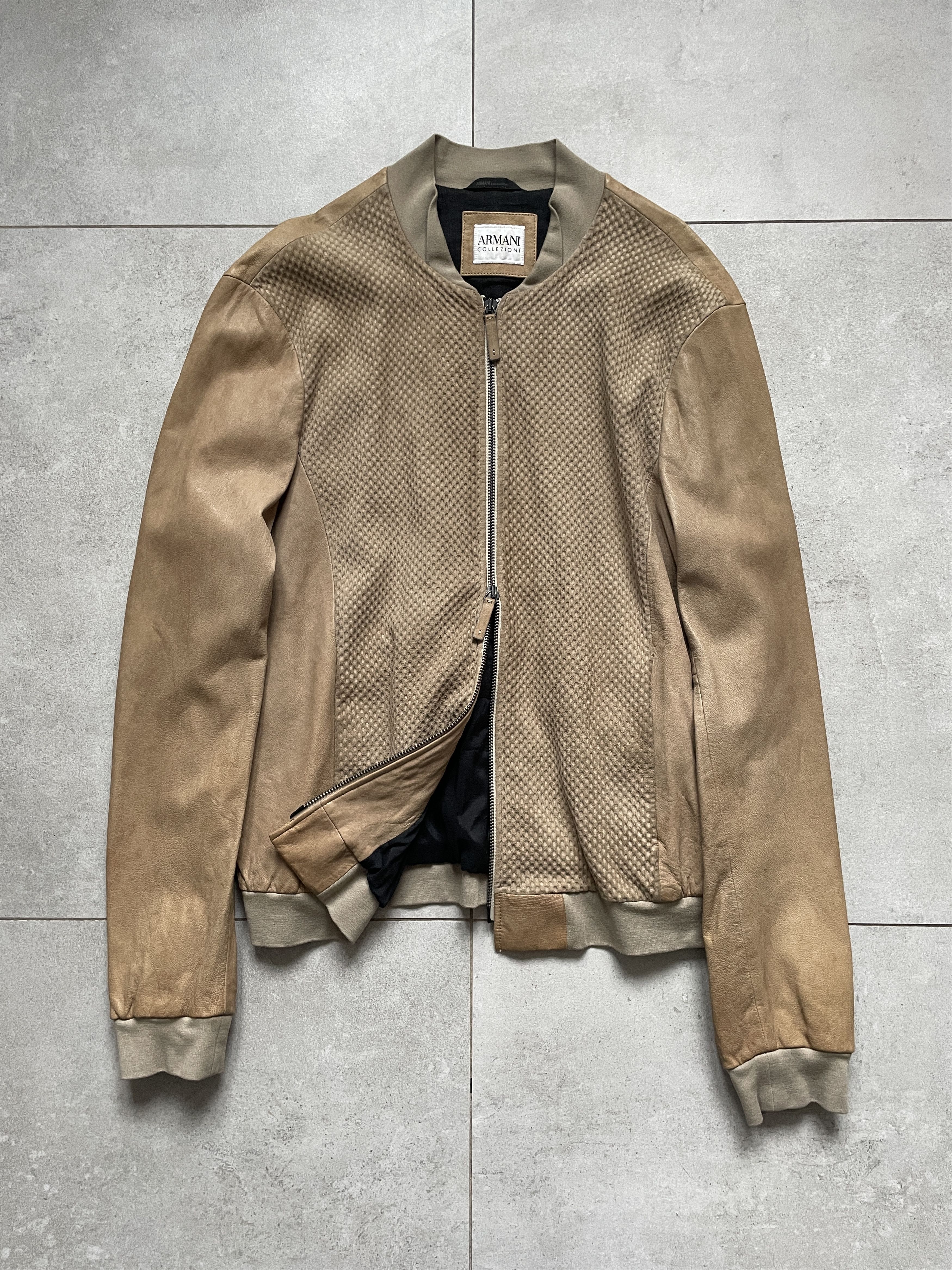Armani Collezioni ARMANI COLLEZIONI BEIGE SLIM FIT SOFT LEATHER BIKER JACKET Size US L / EU 52-54 / 3 - 2 Thumbnail
