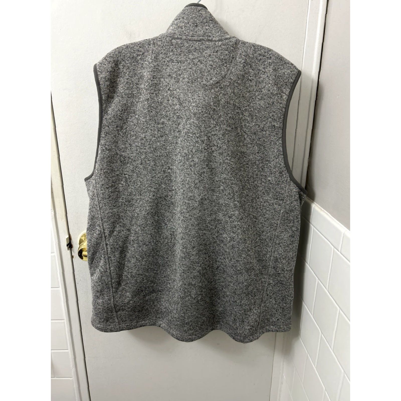 Vintage VINTAGE LL Bean Sweater Fleece Vest Mens XL Gray Slightly Fitted Full Zip Jacket 502209 Size US XL / EU 56 / 4 - 7 Thumbnail