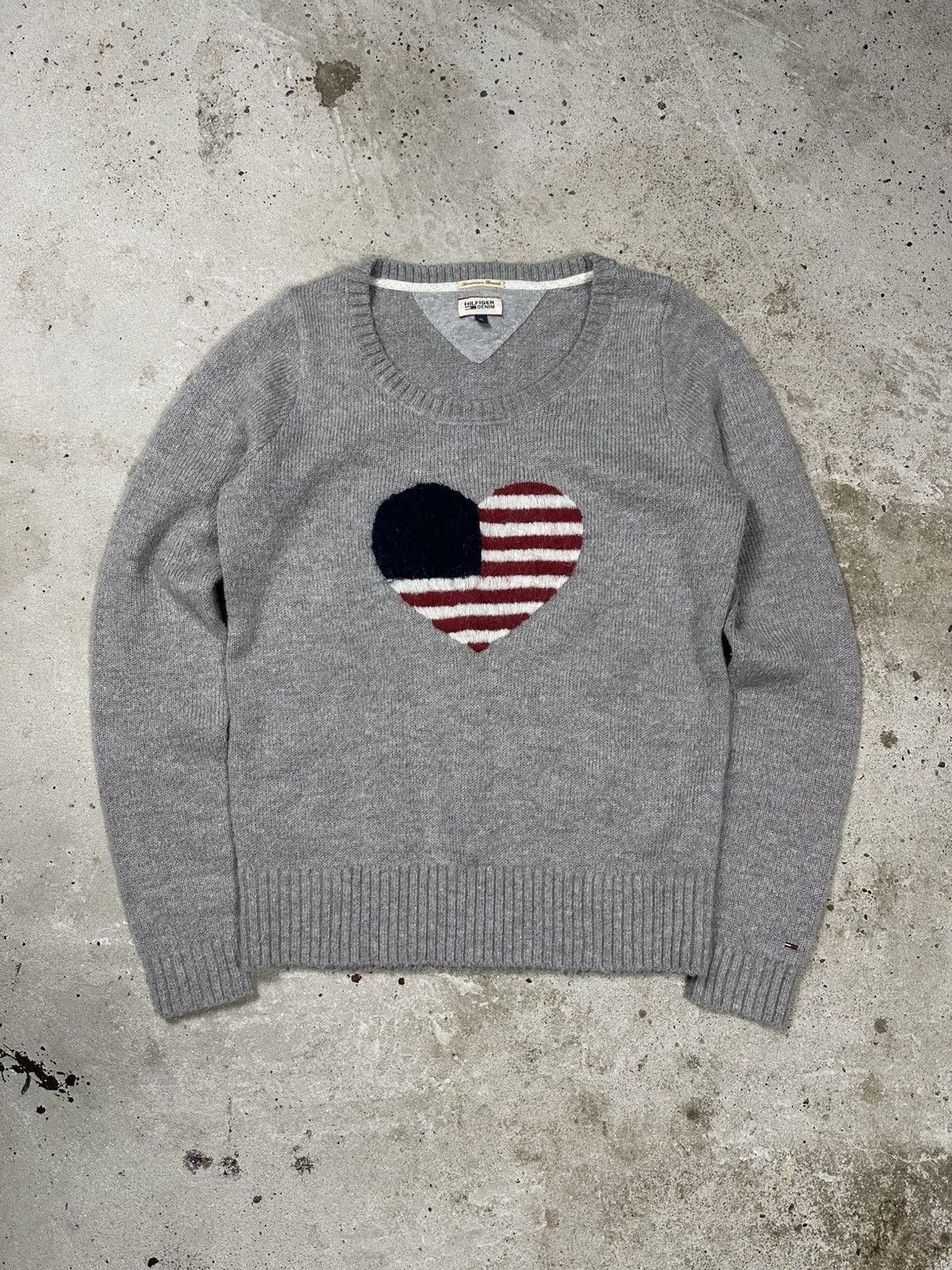 Tommy Hilfiger × Vintage Vintage Y2K Tommy Hilfiger Grey US Flag Sweater Jumper Size US S / EU 44-46 / 1 - 1 Thumbnail