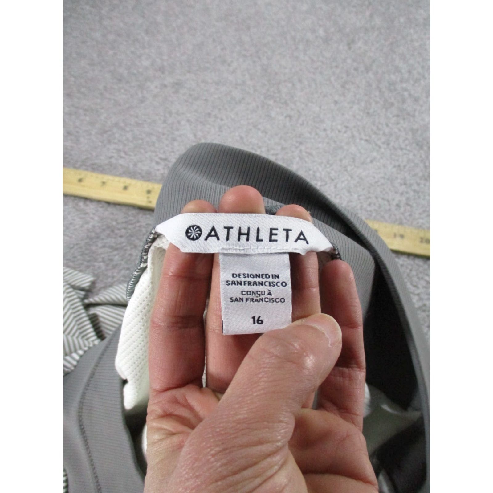 Athleta Athleta Skort Womens 16 Gray White Stripes - Textured Athletic 16" Brooklyn - 16" - Regular Size 16 Size ONE SIZE - 6 Thumbnail