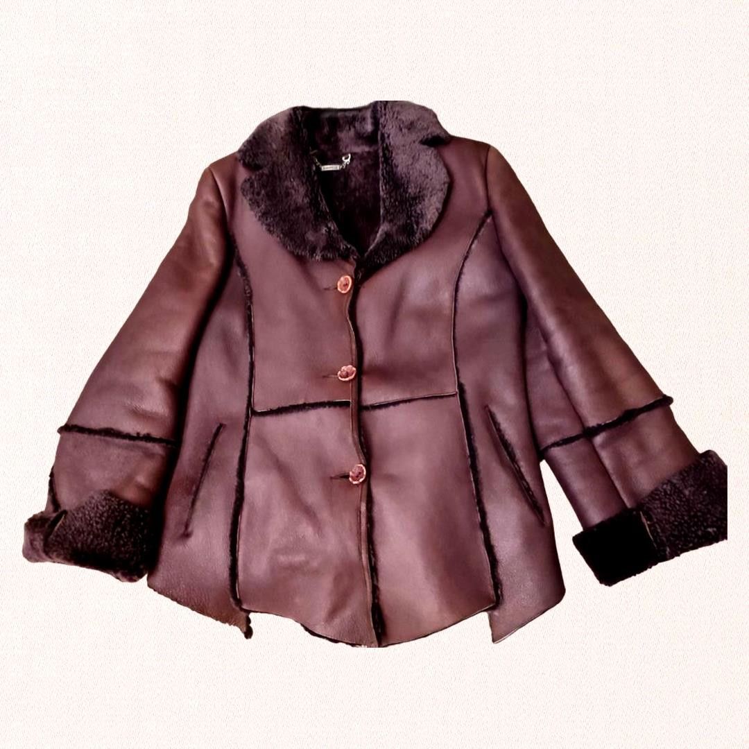 Genuine Leather Shearling coat sz S and matching bag excellent condition Size S / US 4 / IT 40 - 2 Thumbnail