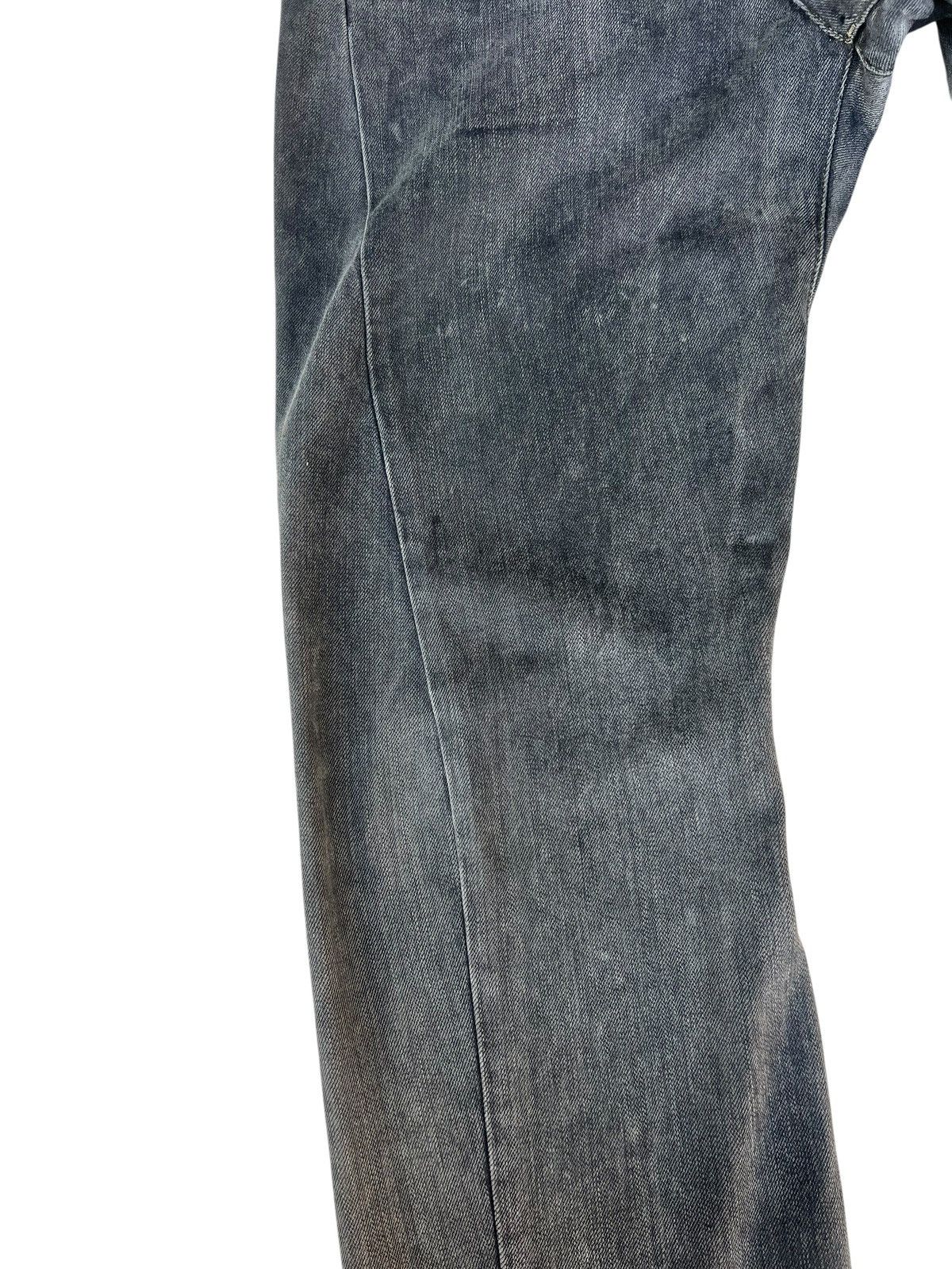 Levi's Vintage 2002 Levi’s Engineered Waxed Denim Regular Jeans Size US 32 / EU 48 - 9 Thumbnail