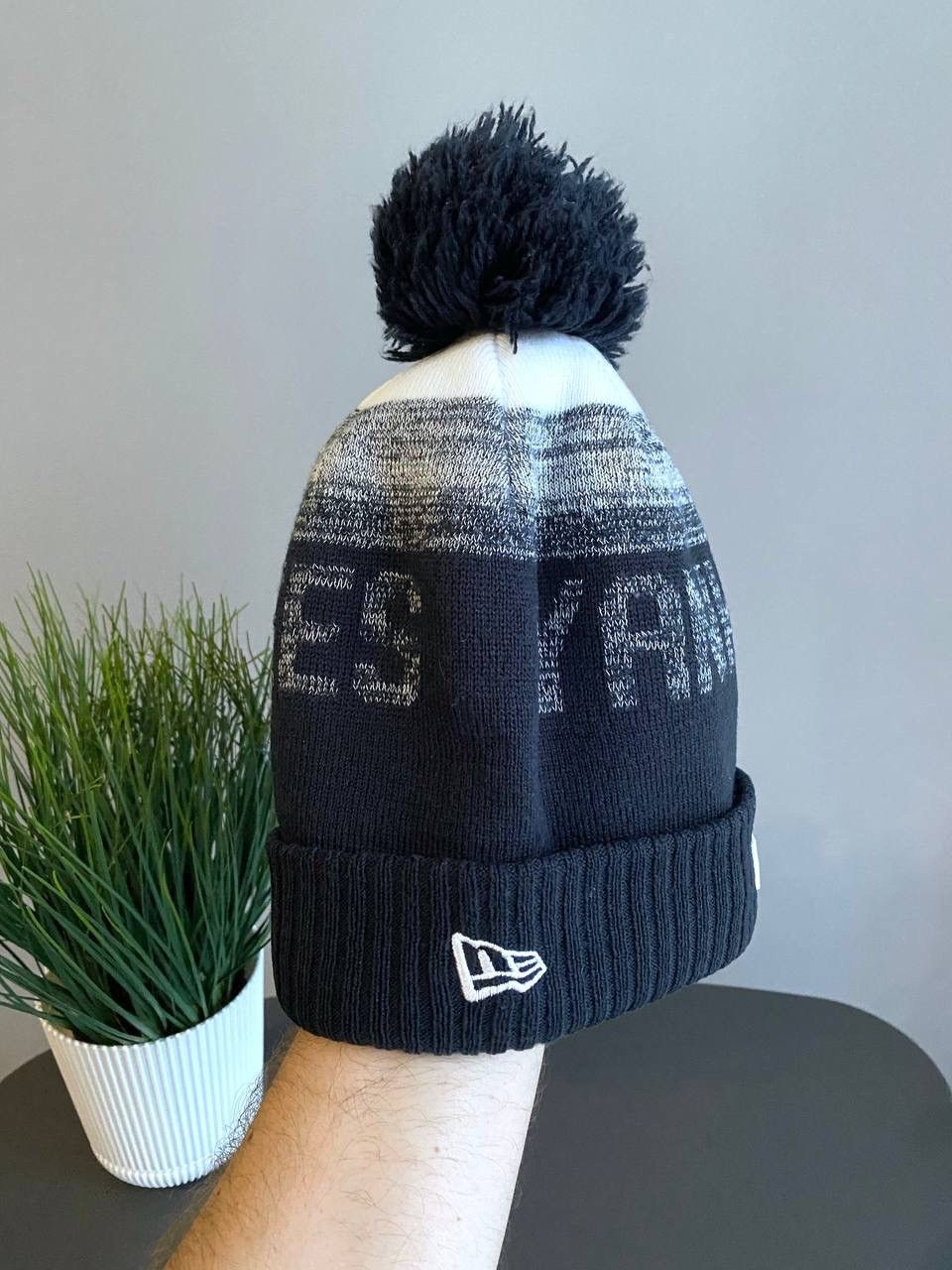 New Era New Era x MLB New York Yankees Winter Knit Pom Hat, One Size Size ONE SIZE - 5 Thumbnail