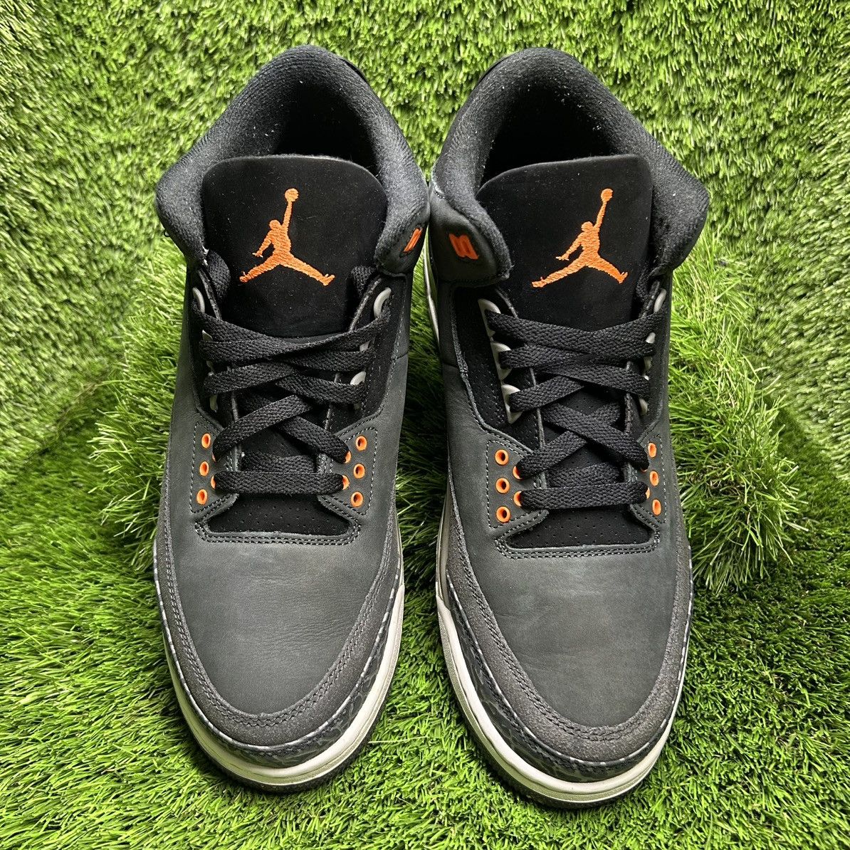 Jordan Brand Jordan 3 “Fear” (Size 11.5) Size US 11.5 / EU 44-45 - 2 Thumbnail