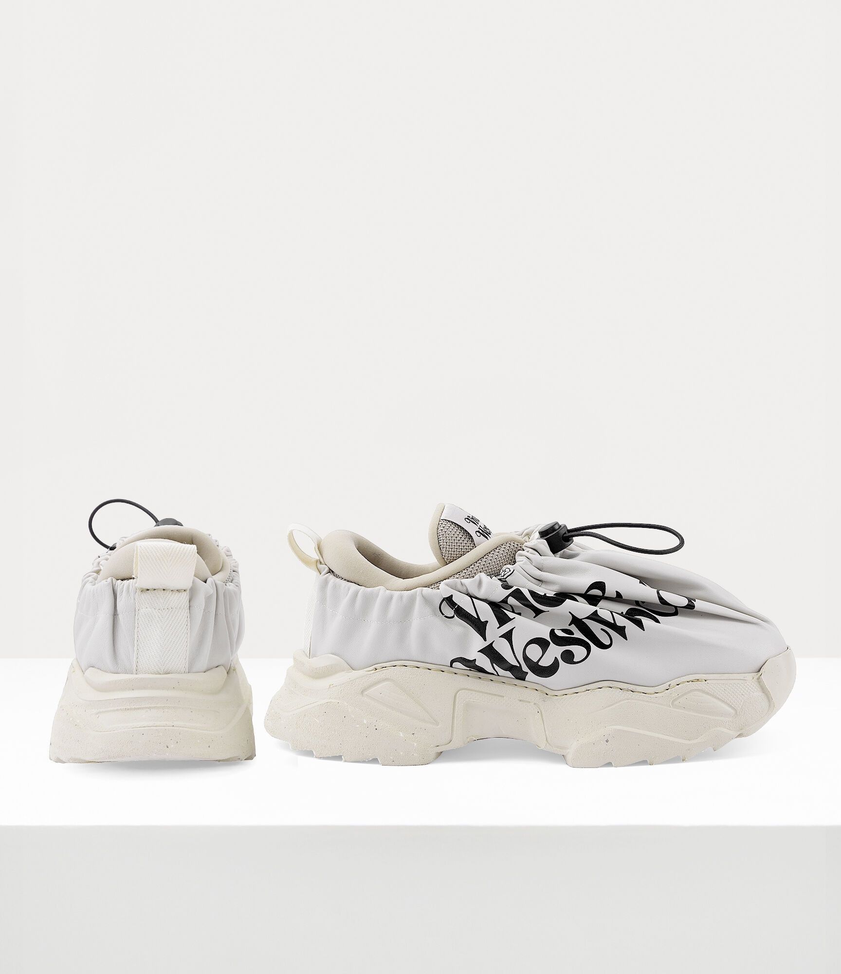 Vivienne Westwood o1f1d3z0525 Romper Bag Low-Top Sneakers in White Size US 8 / EU 41 - 4 Thumbnail