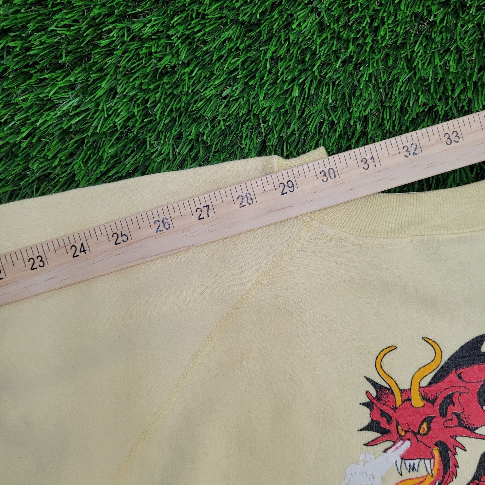 Vintage VTG 1987 Fire Breathing Dragon Sweatshirt Women M/L Crop USA Size L / US 10 / IT 46 - 3 Thumbnail