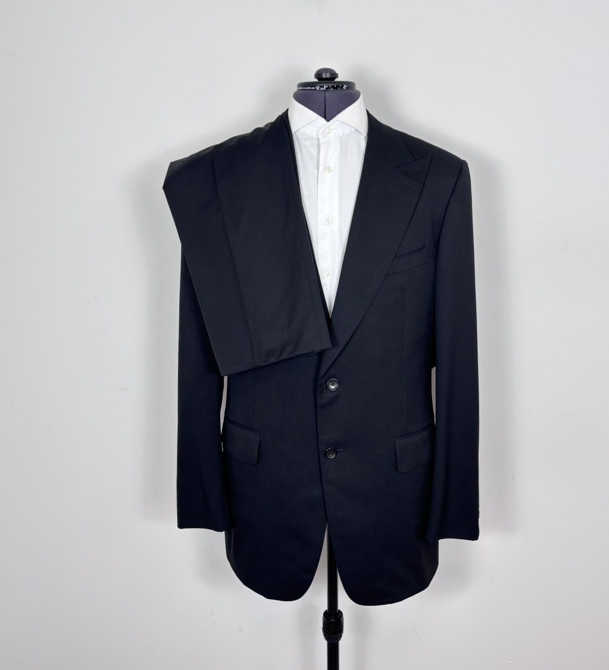 Gucci Gucci Tom Ford Era Men’s 2-Piece Black Wool Suit Size 42L - 1 Thumbnail