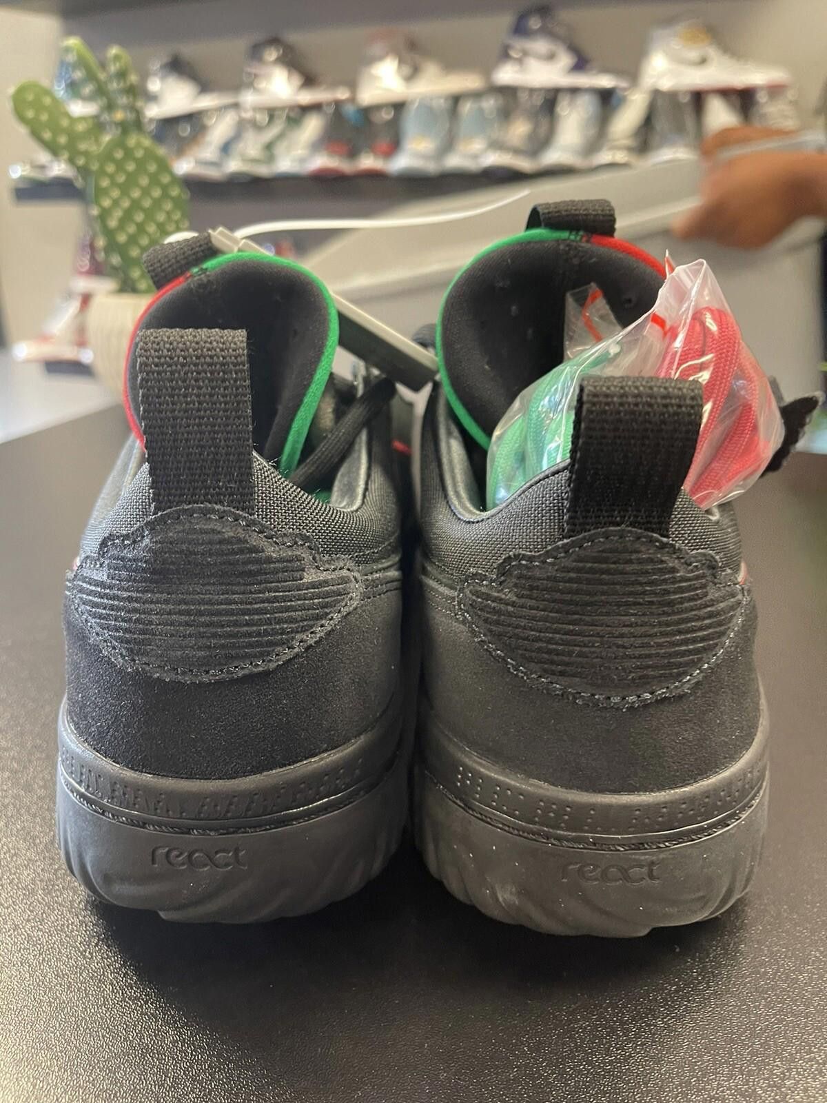 Jordan Brand Jordan 1 Low React x Ghetto Gastro Fearless Size 11.5 Size US 11.5 / EU 44-45 - 4 Thumbnail
