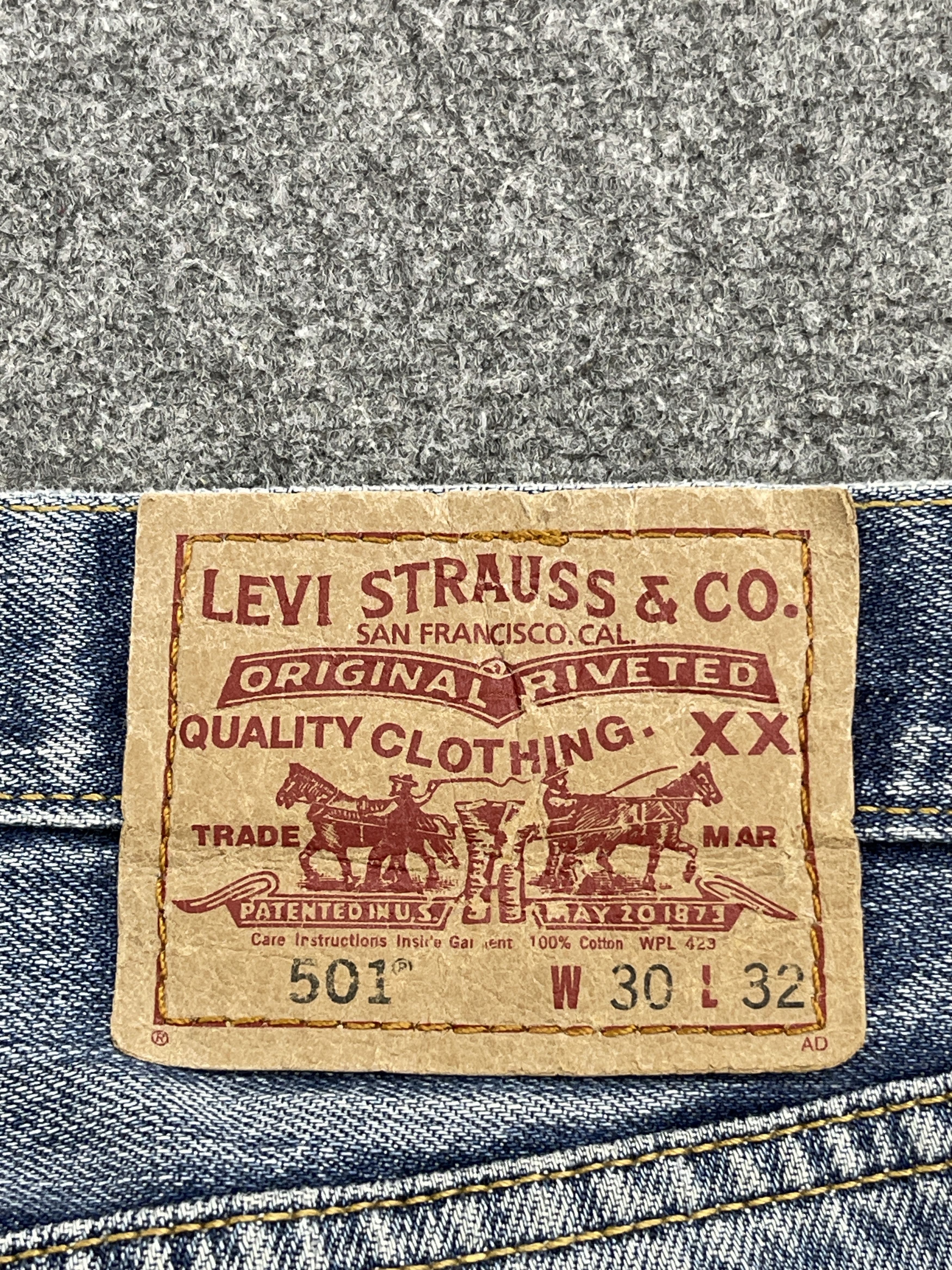 Levi's × Vintage Vintage Levis 501 Light Blue Washed Jeans Size US 30 / EU 46 - 5 Thumbnail