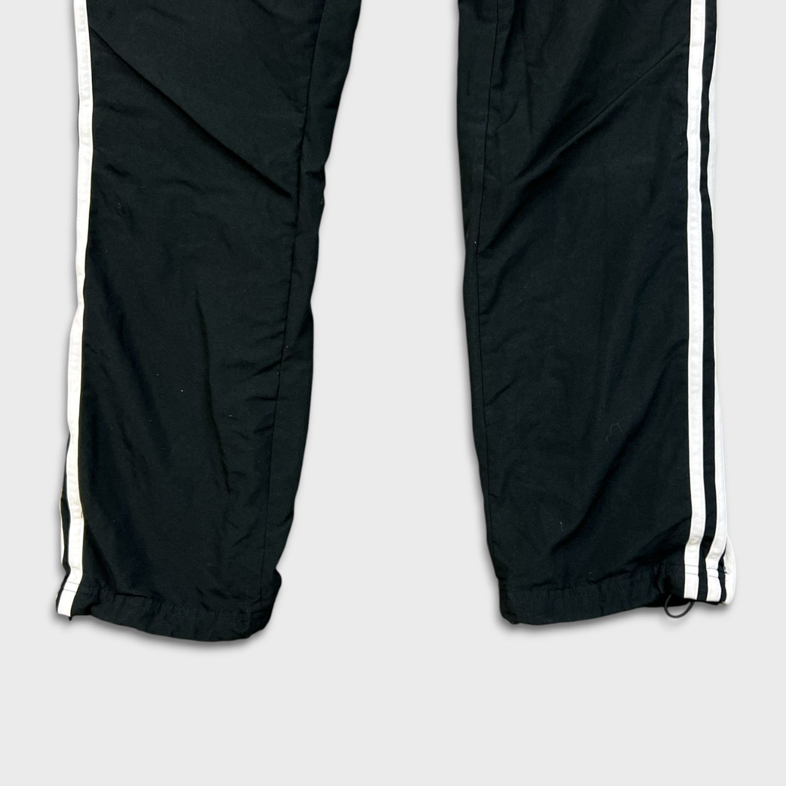 Adidas × Vintage Adidas Track Pants Small Essentials Stripes Trefoil Athletic Size US 27 - 4 Thumbnail