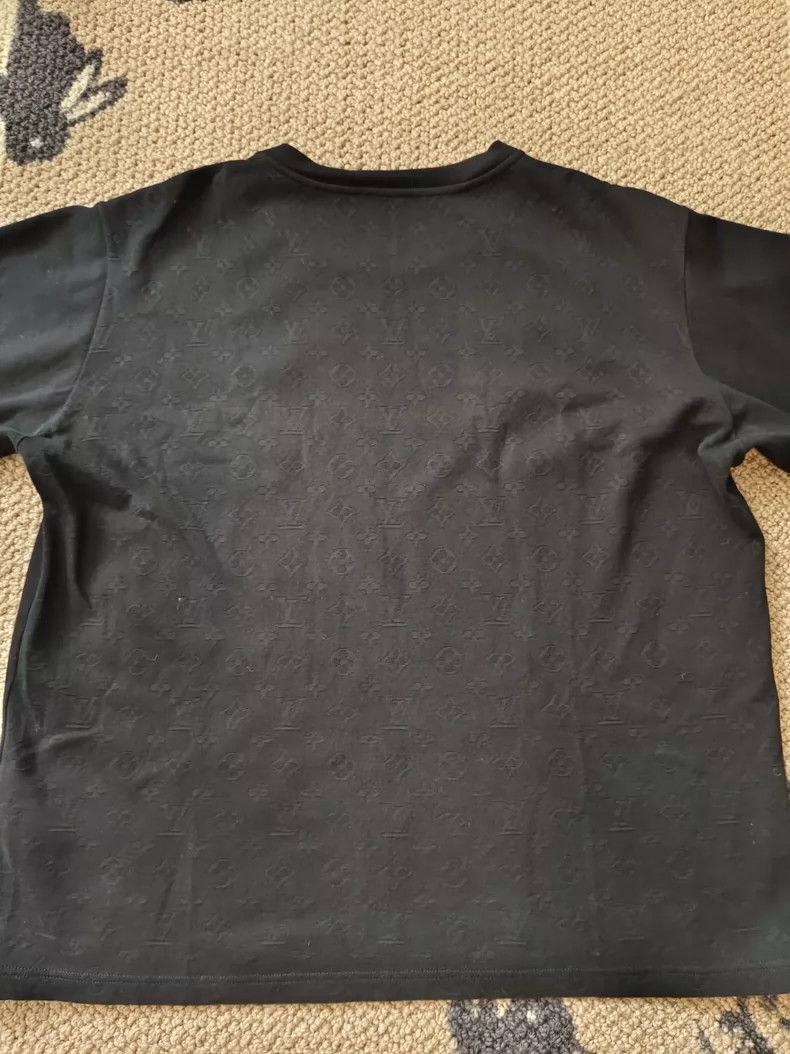 Louis Vuitton Louis Vuitton size 4l Black back full print short sleeve Size US M / EU 48-50 / 2 - 6 Thumbnail