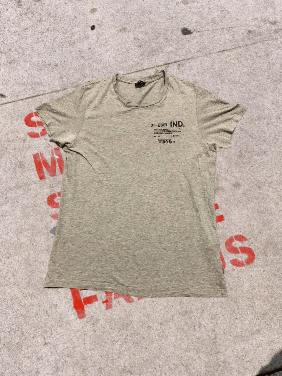 Diesel Vintage Diesel Y2K Basic Logo Tee T-shirt Size US M / EU 48-50 / 2 - 1 Thumbnail
