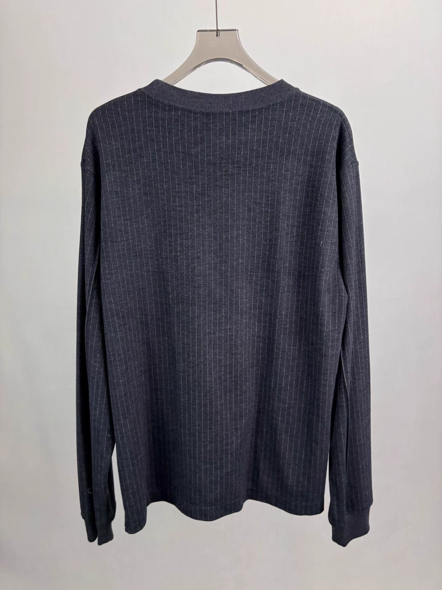 Dior DIOR Dark Grey Embroidered Slogan Wool Long Sleeve K1 Size US XL / EU 56 / 4 - 2 Thumbnail
