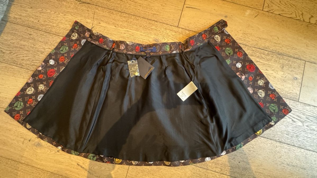 Louis Vuitton Louis Vuitton x Fornasetti Monogram Portrait Printed Skirt Size 25" / US 0 / IT 36 - 10 Thumbnail